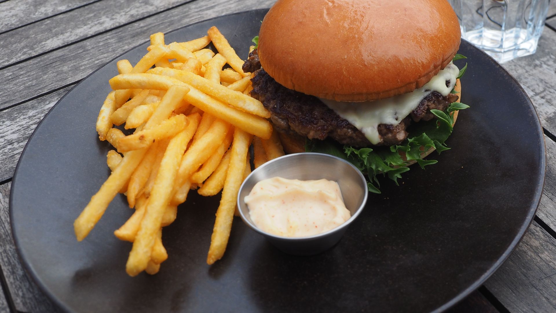 File:Truffle Beef Burger at restaurant Woolshed.jpg
