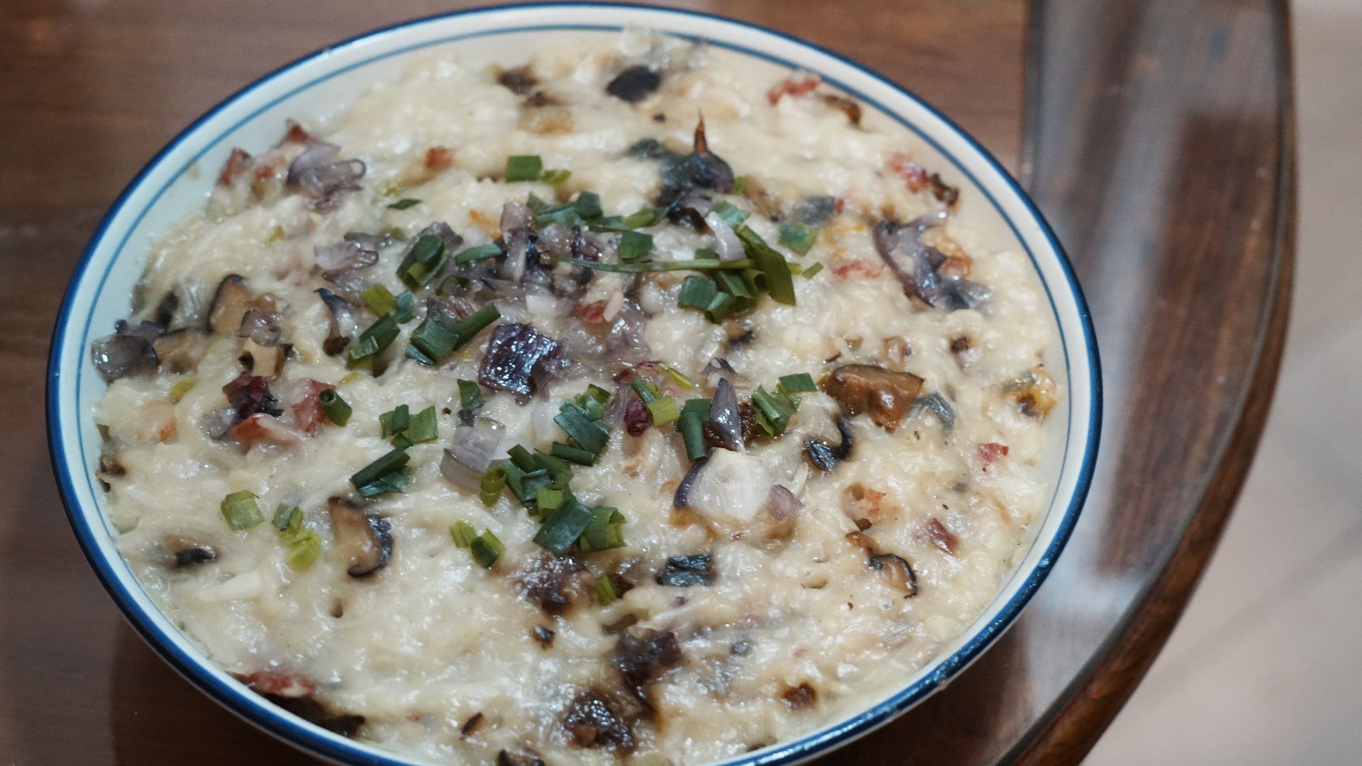 File:Homestyle Turnip Cake in Hong Kong.jpg