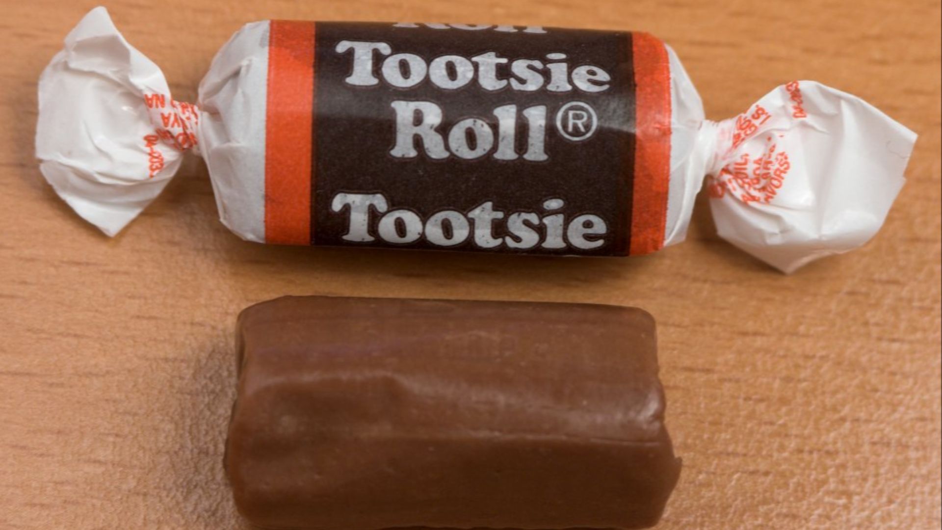 File:Tootsie roll small.jpg