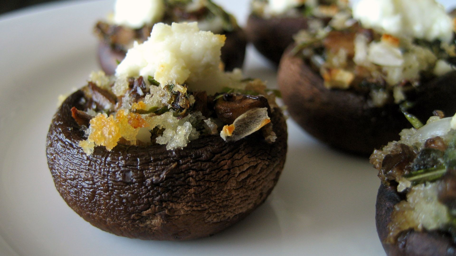 File:Stuffed portabella mushrooms, June 2009.jpg