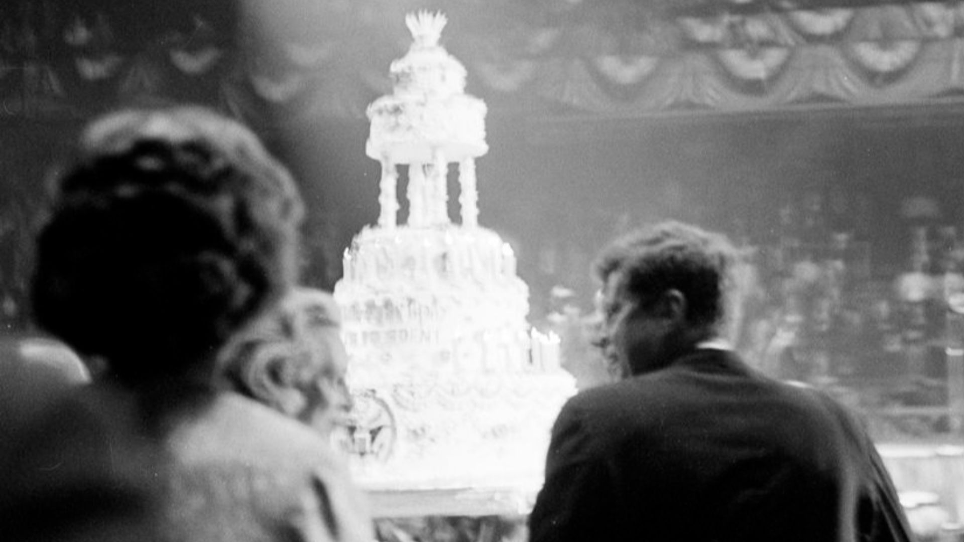 File:John F. Kennedy in Madison Square Garden Birthday cake 1962.jpg