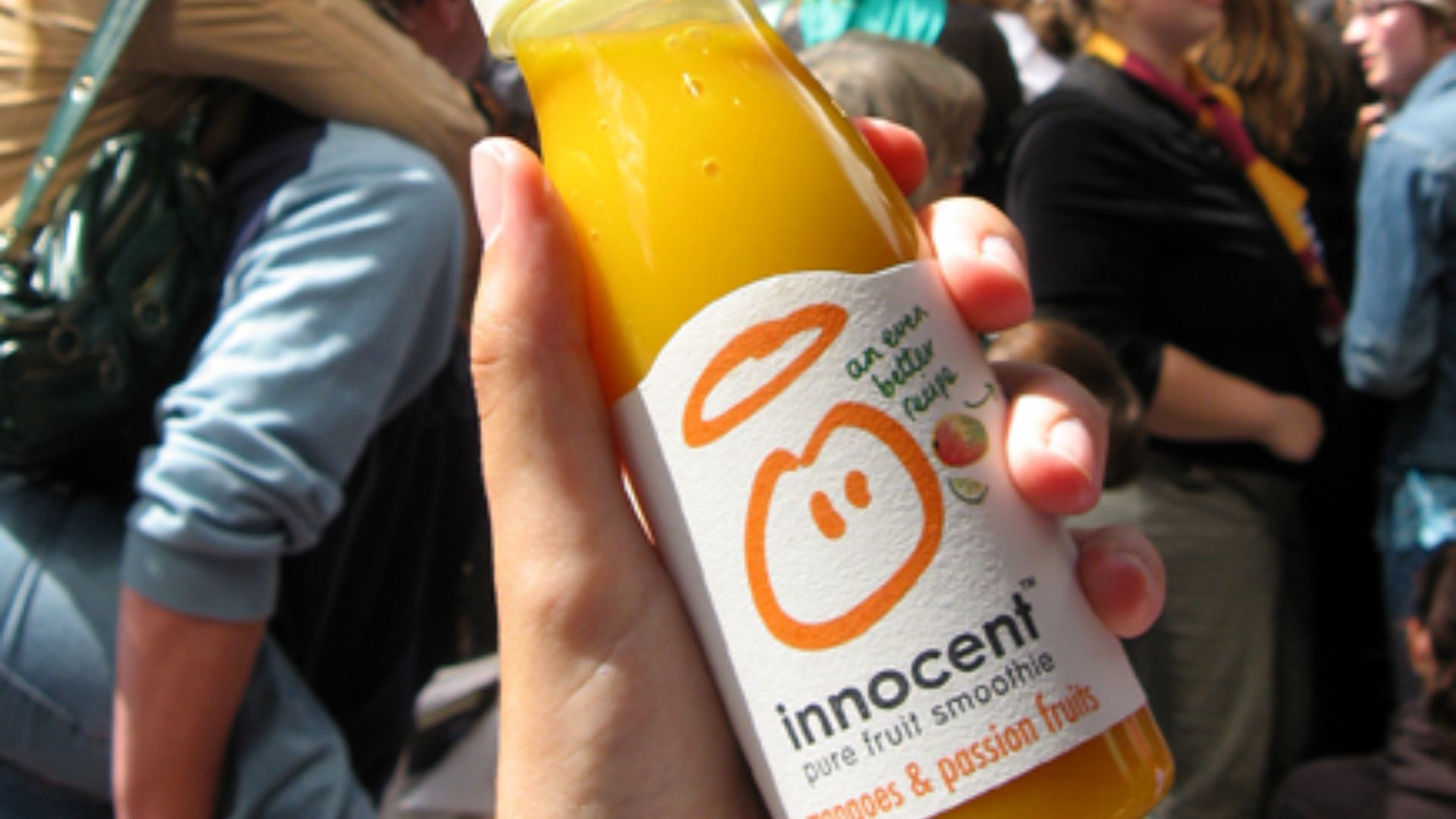 File:Mango and passion fruit smoothie (3085448838).jpg