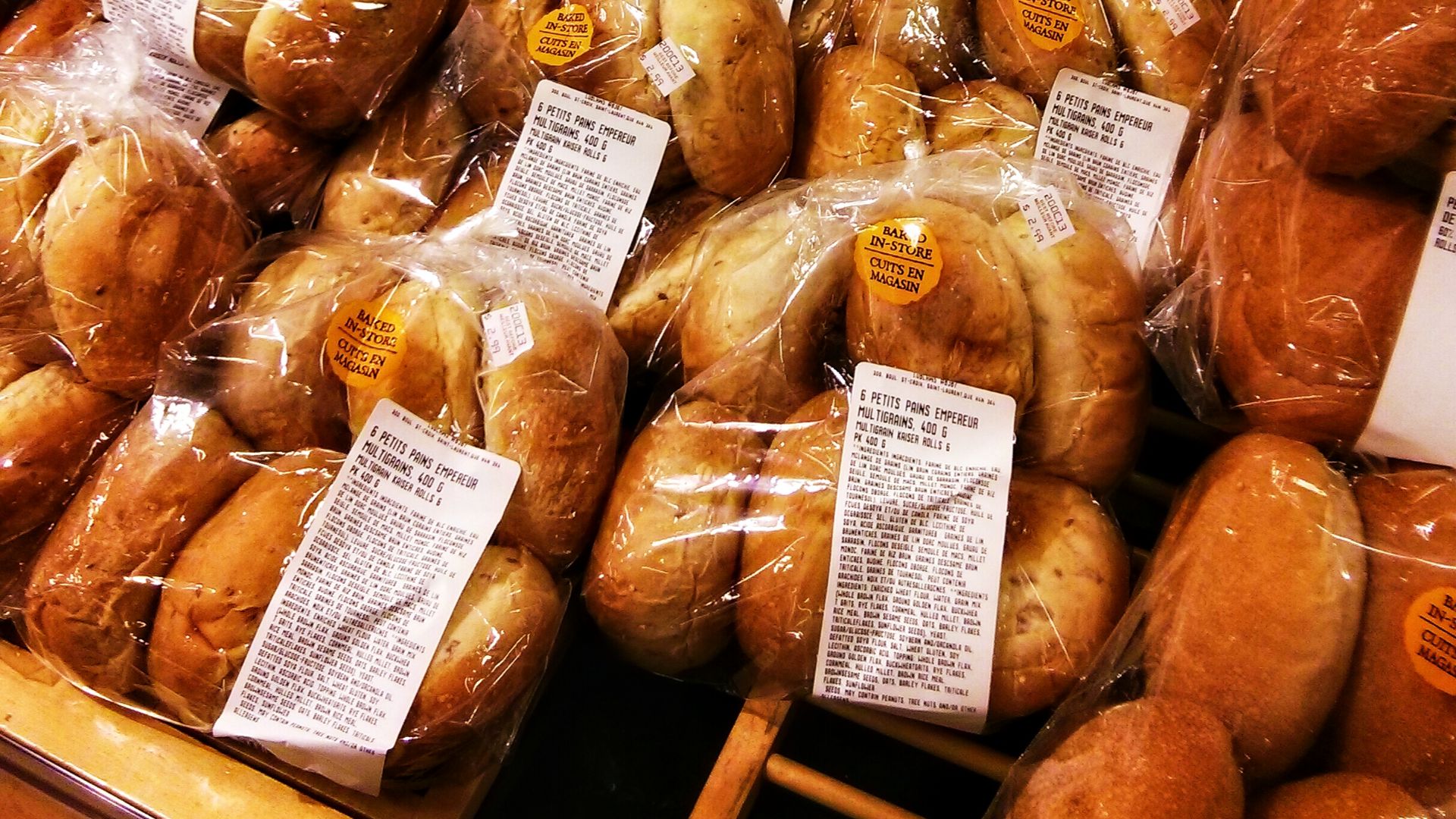 File:Bread. (10351885466).jpg