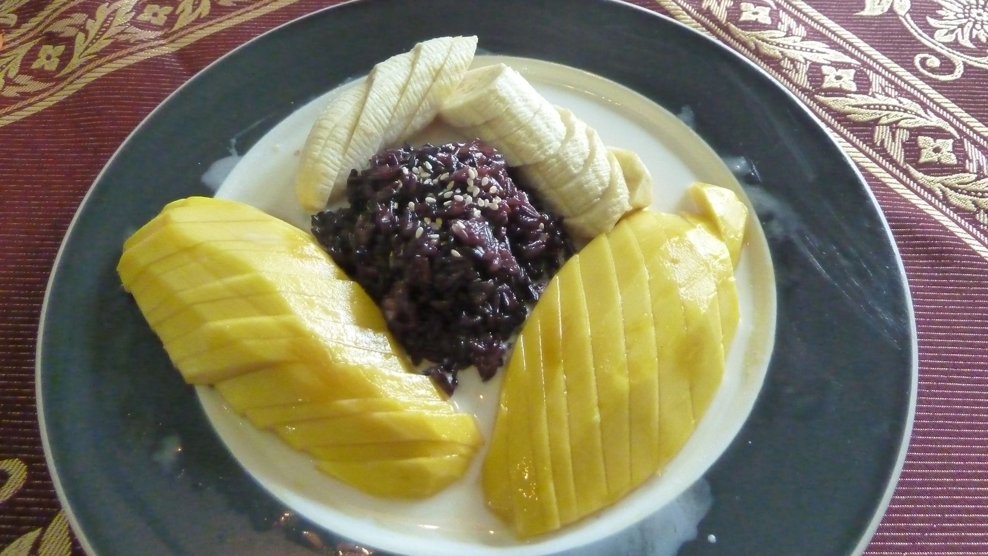 File:Mango with Sticky Rice P1130098.JPG