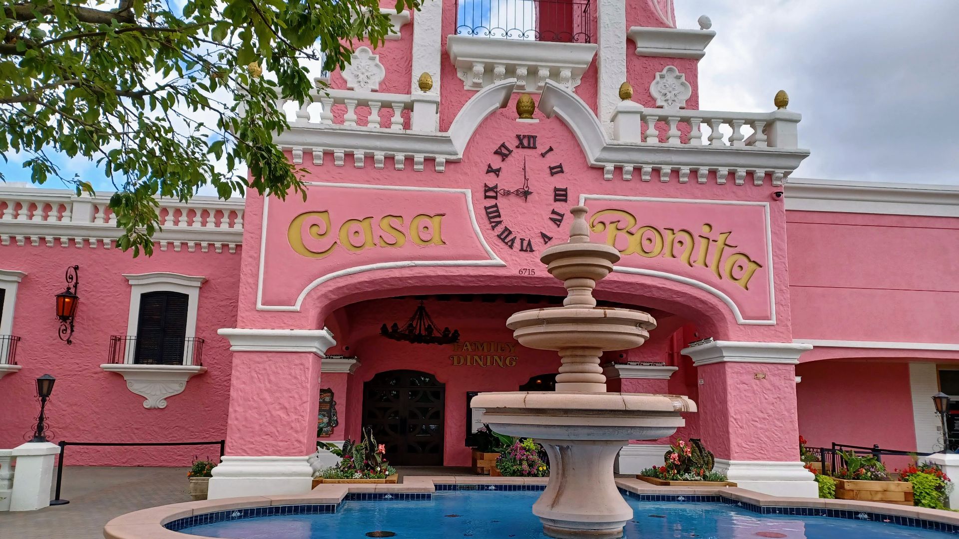 File:Casa Bonita, front 2023-08-13.jpg
