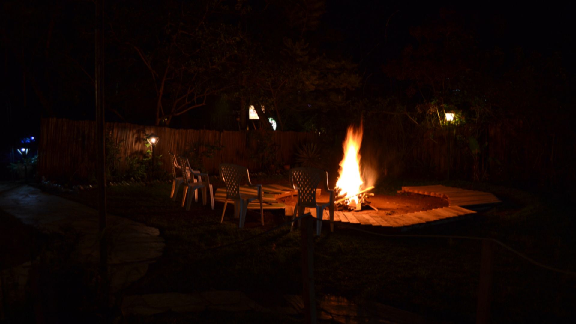 File:Lalibela Restaurant - 5483156308.jpg