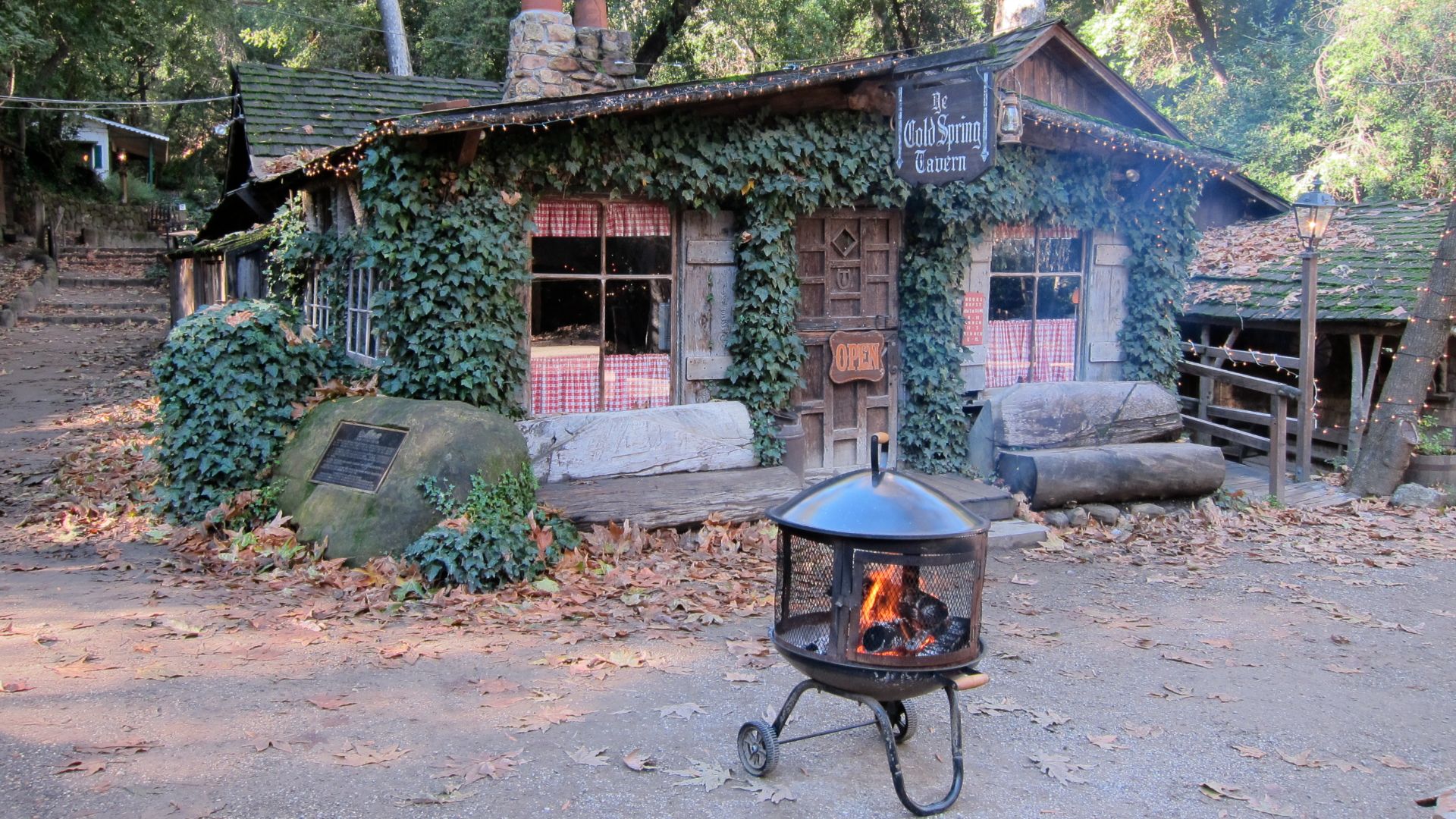 File:Cold Spring Tavern.jpg