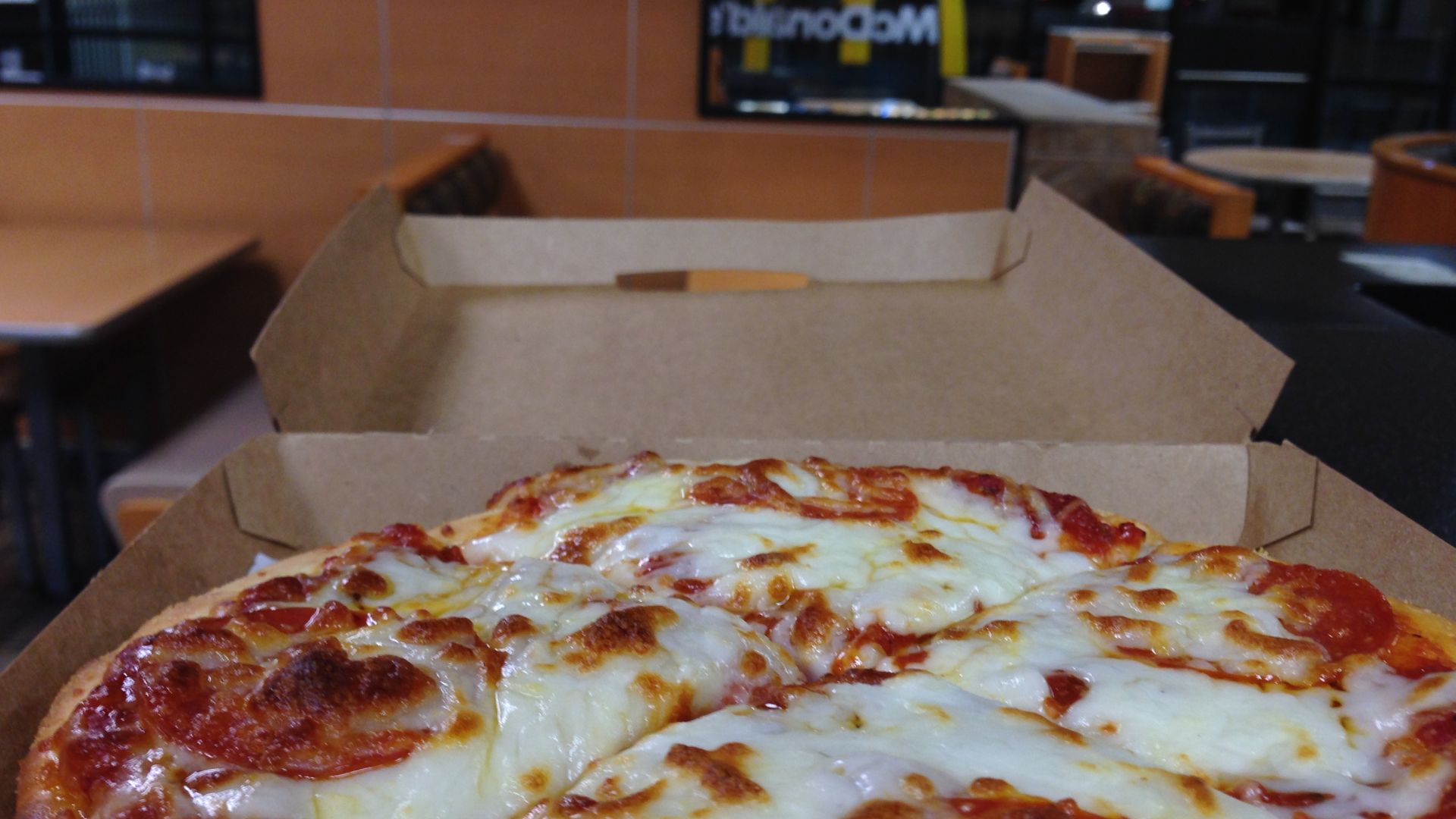 File:McDonald's Pizza (27651718173).jpg