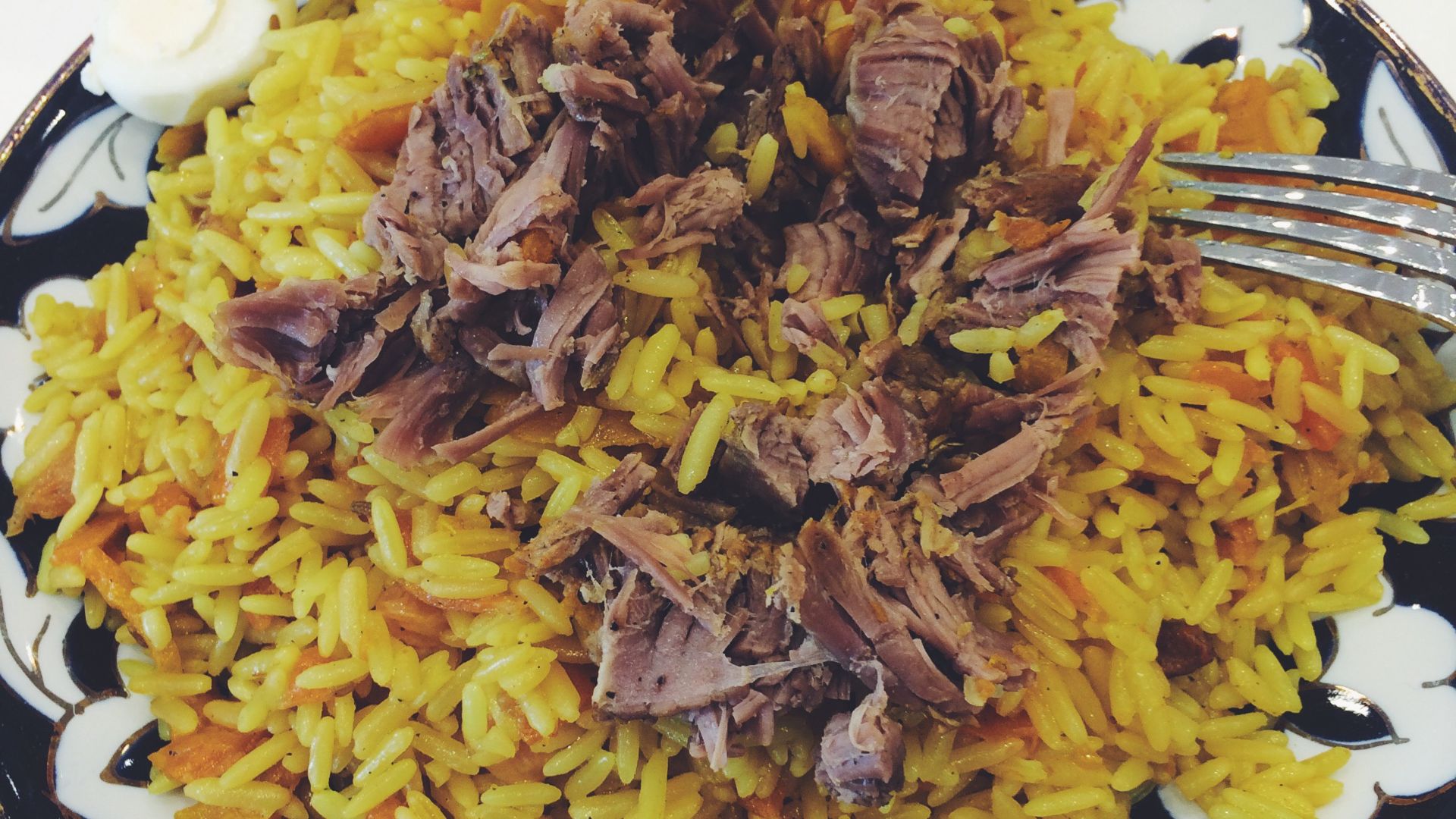 File:Pilaf of Uzbekistan, Yerevan.jpg