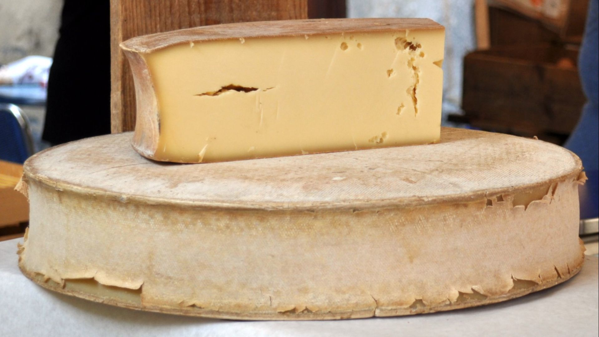 File:Meules d'abondance (cropped).jpg