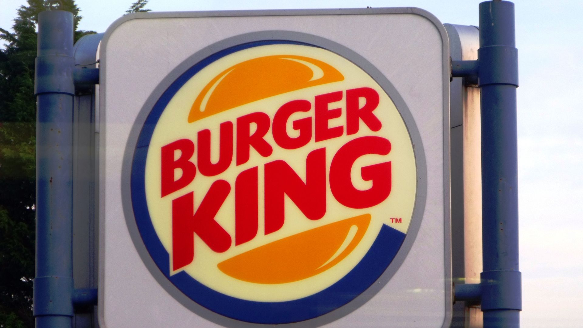 File:Burger King (9038037850).jpg