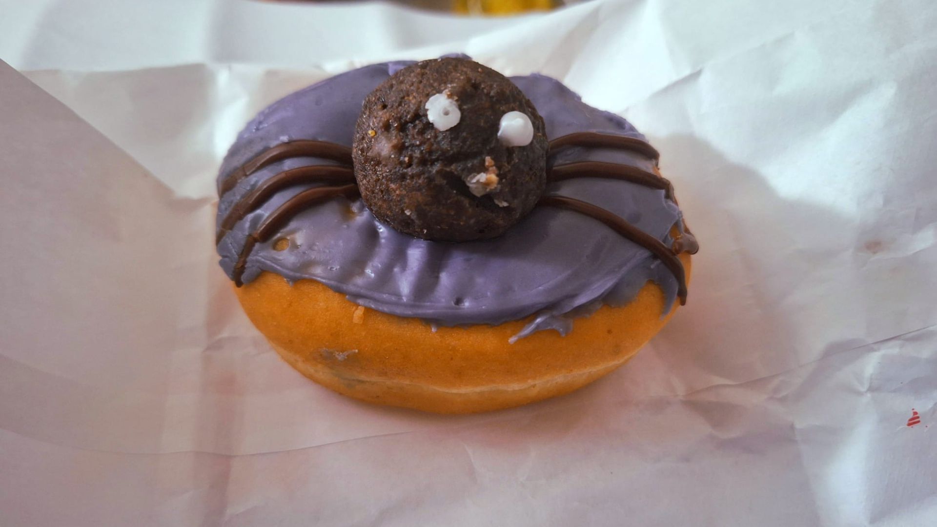 File:Dunkin Donuts 2024 Halloween Spider Donut.jpg