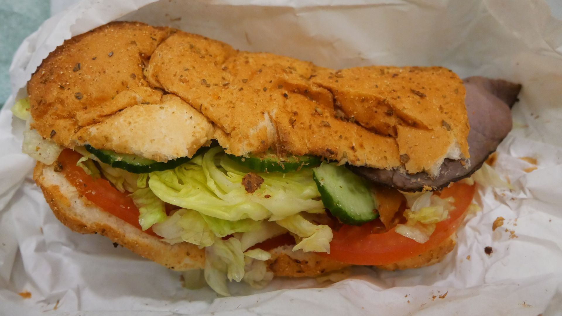 File:Roasted Beef sandwich in subway at central.jpg