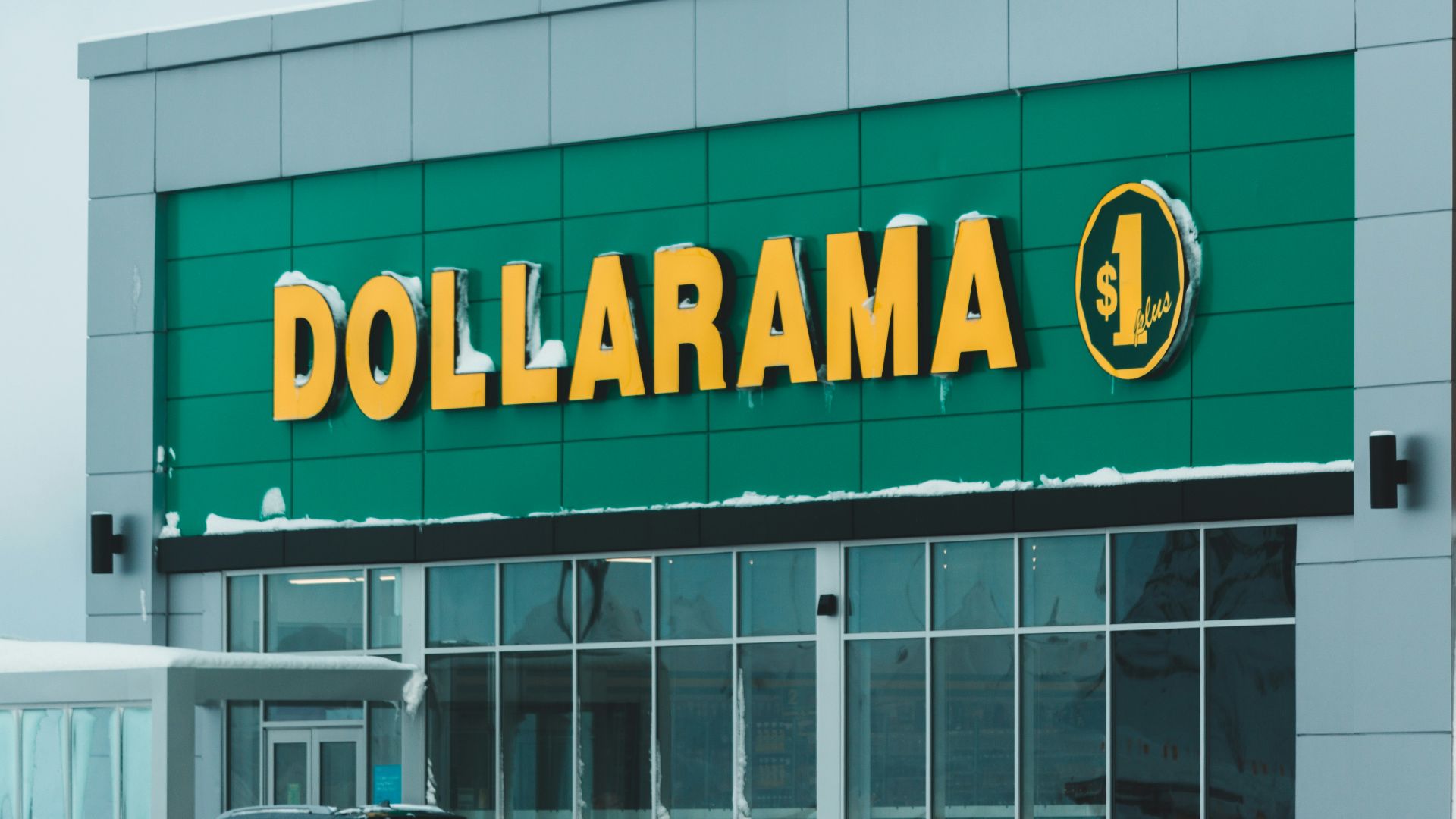 Dollarama building during daytime