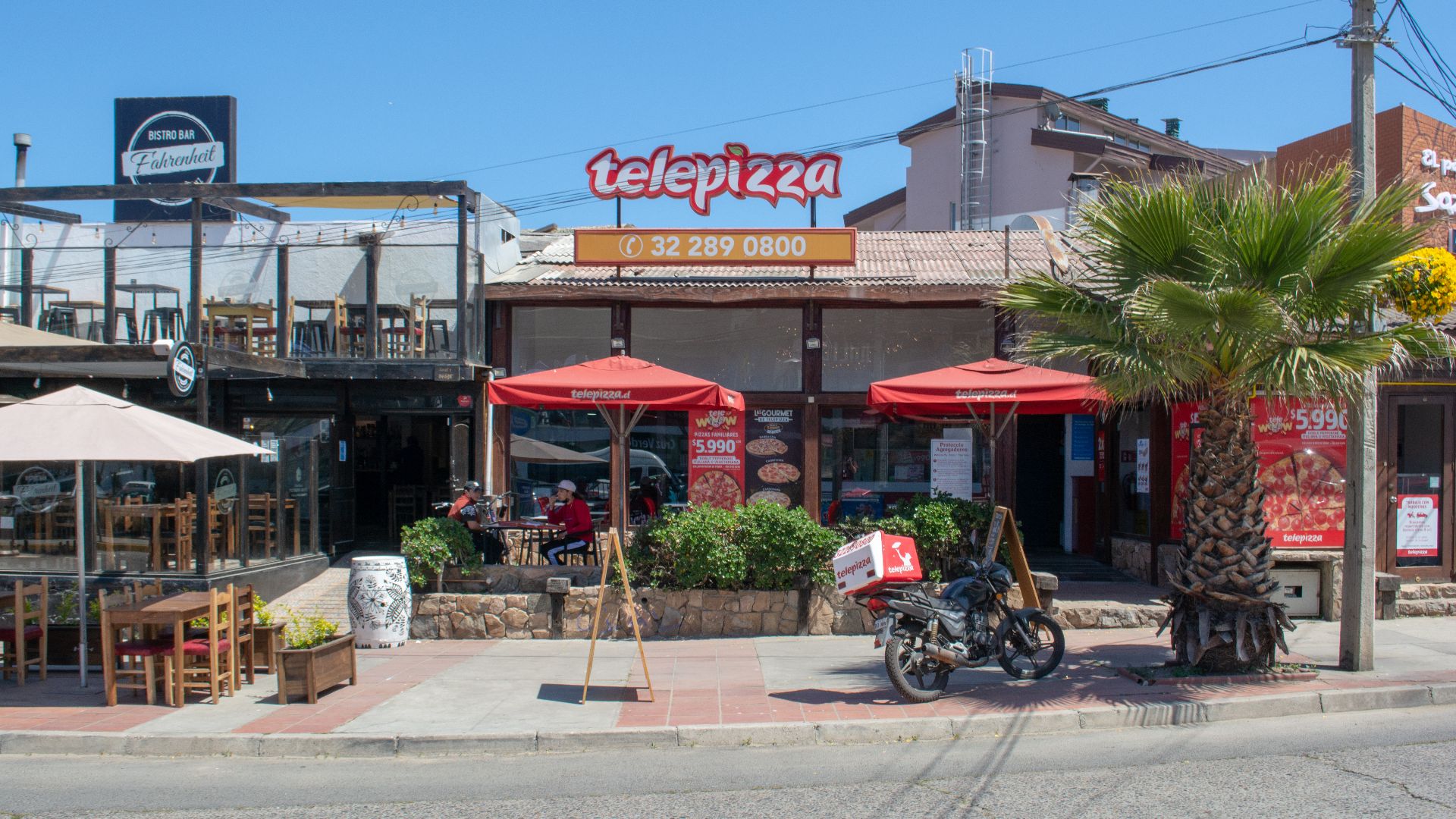 File:Telepizza, Reñaca 20211010.jpg