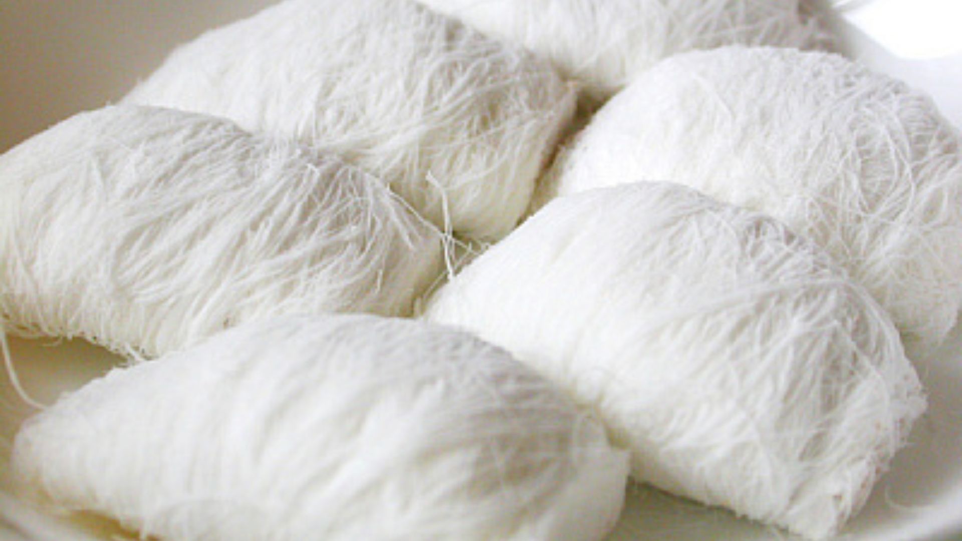 File:Kkultarae, Korean court cake.jpg