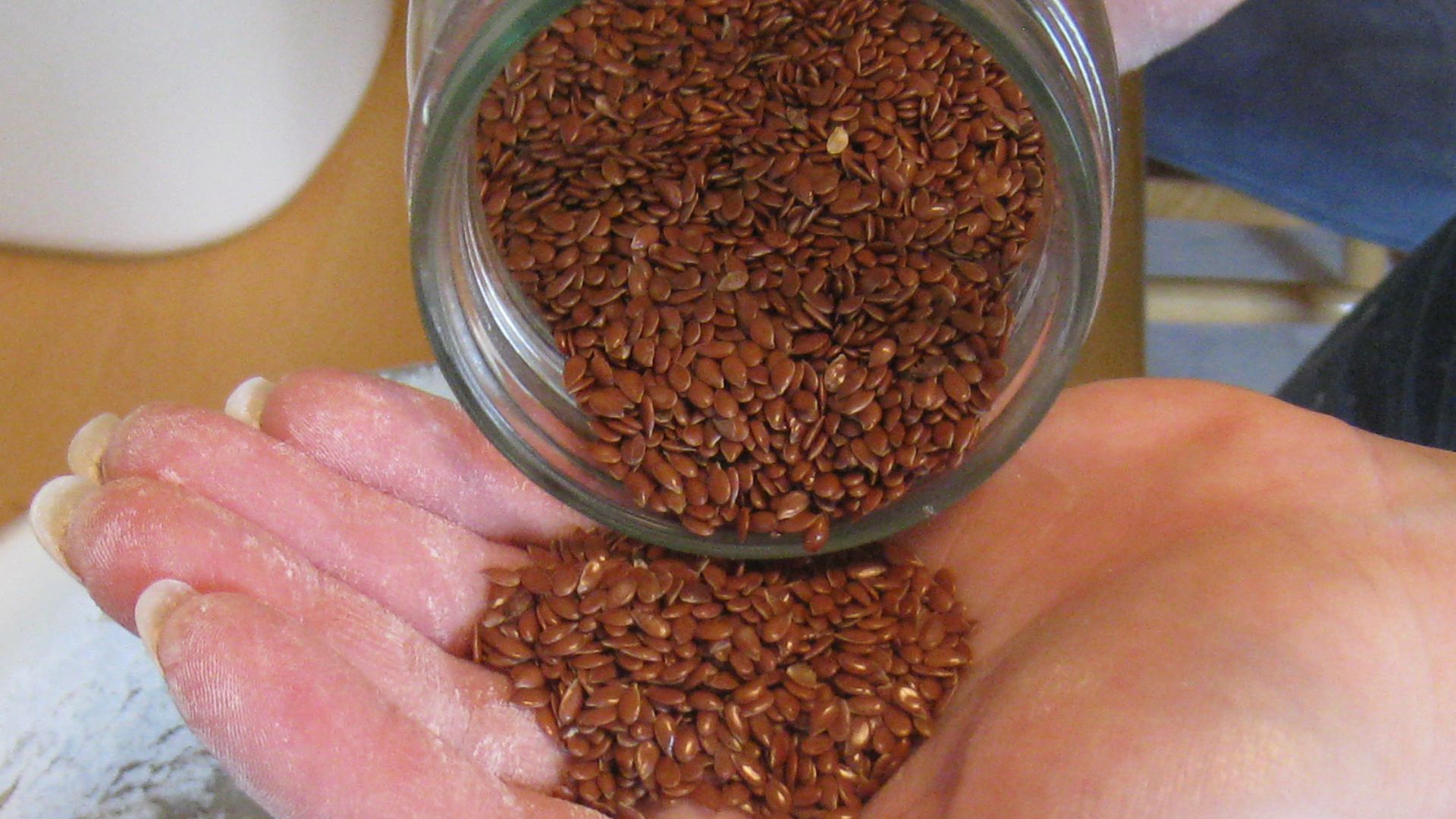 File:Flaxseed for rye bread.jpg