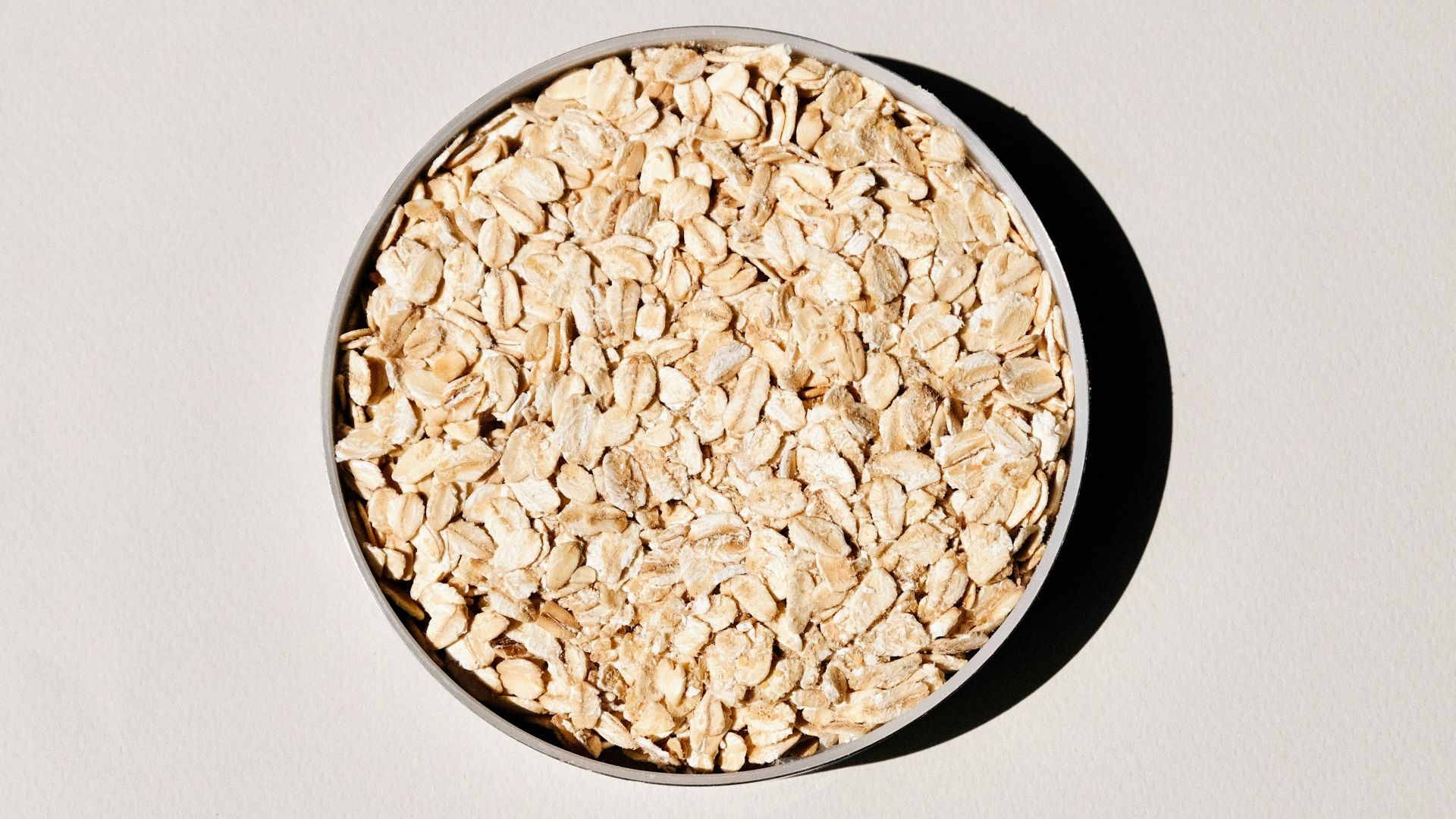 brown and white ceramic bowl