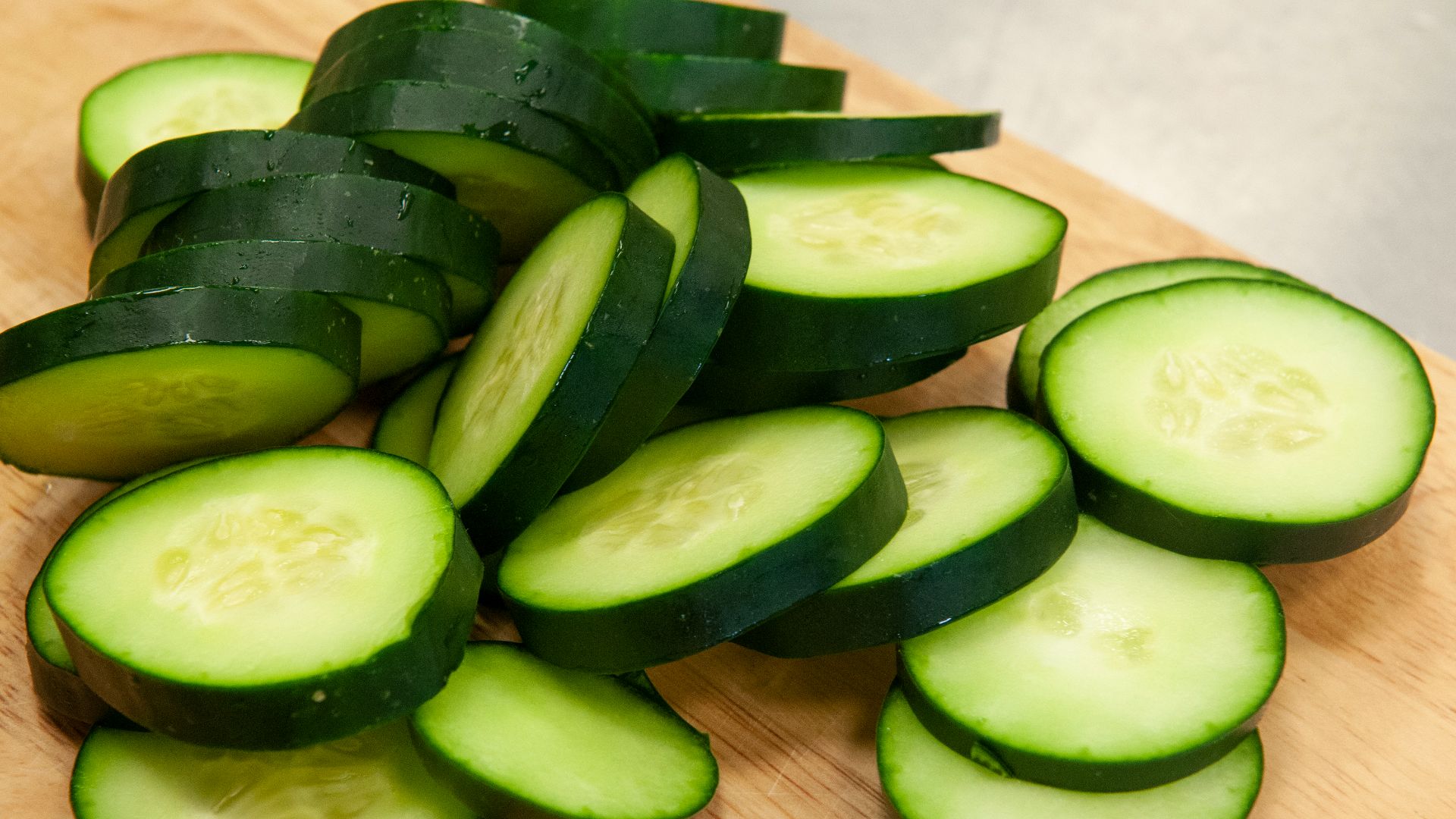 File:Cucumber Slices (Alabama Extension).jpg