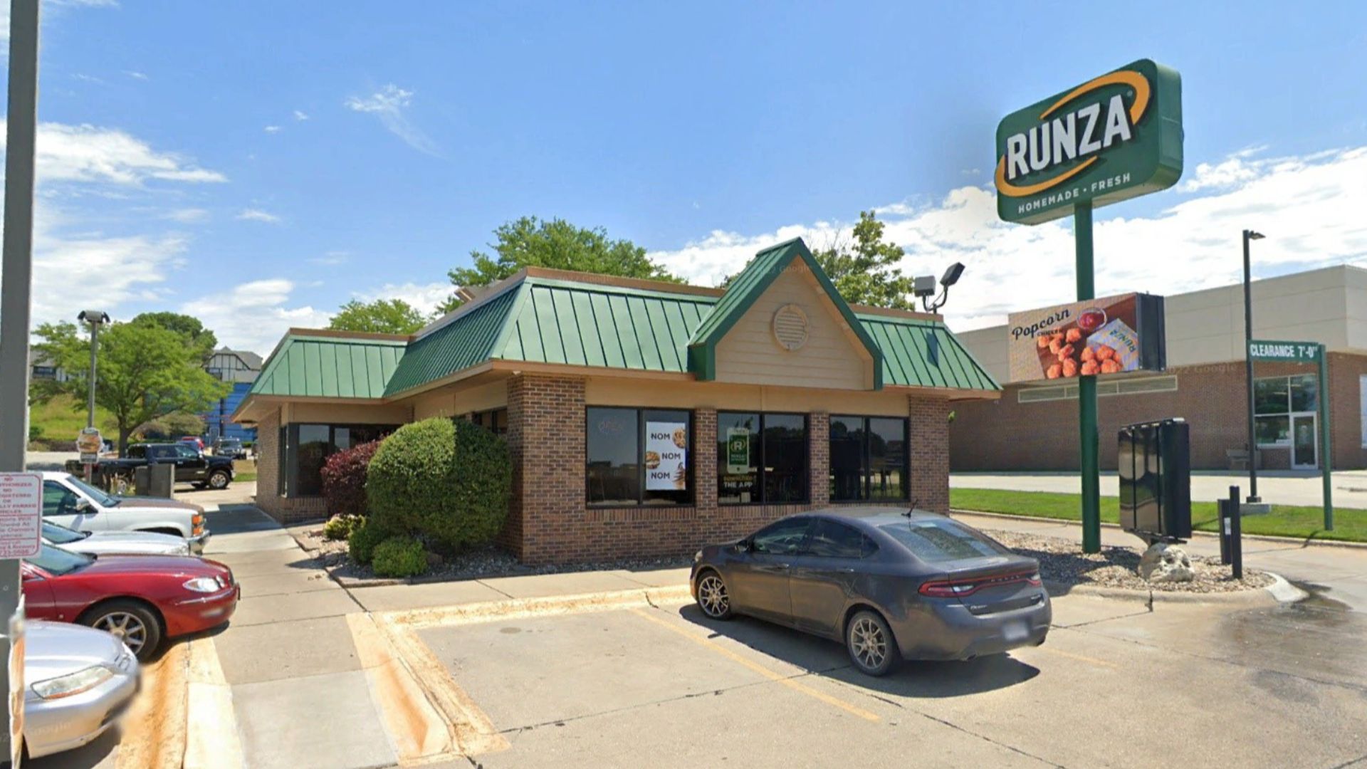 File:Runza In Omaha, Nebraska.jpg