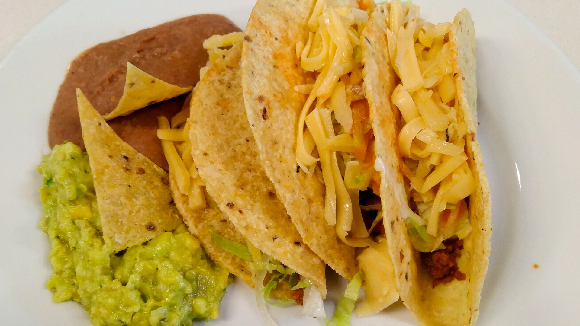 File:Tacos Americanos Duros.jpg