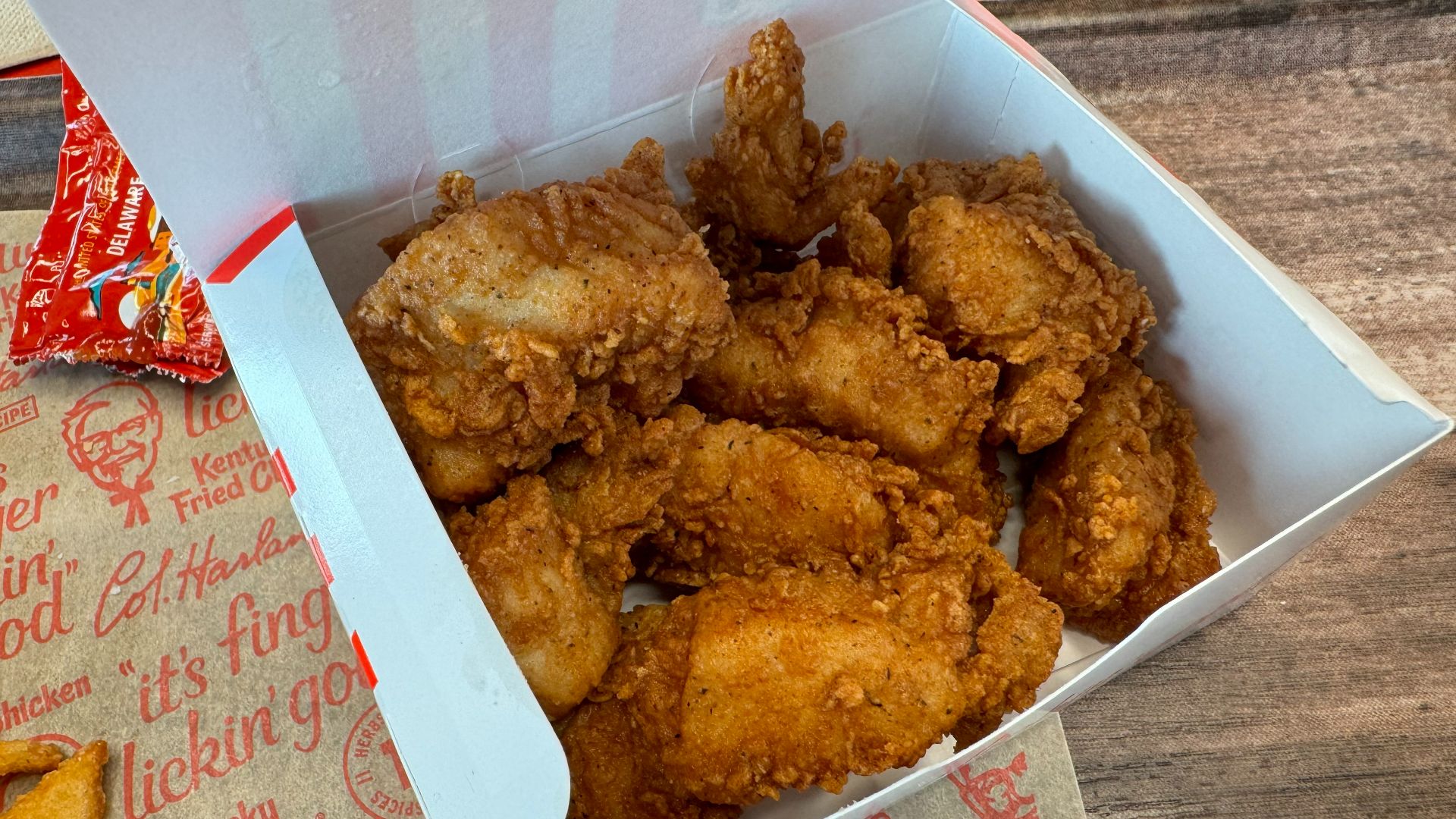 File:Berea KFC - October 2023 - Sarah Stierch 05.jpg