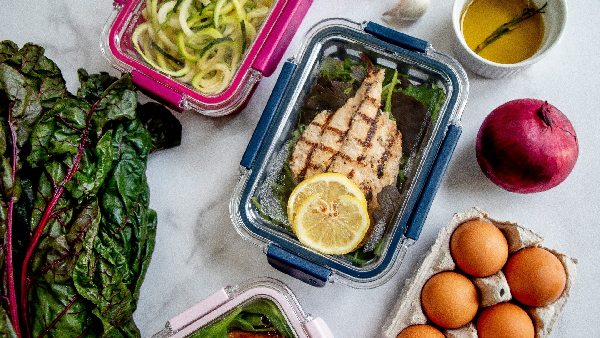 sliced lemon on white plastic container