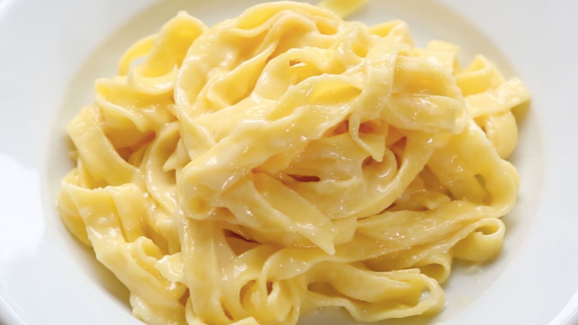 File:The Only Original Alfredo Sauce with Butter and Parmesano-Reggiano Cheese.png