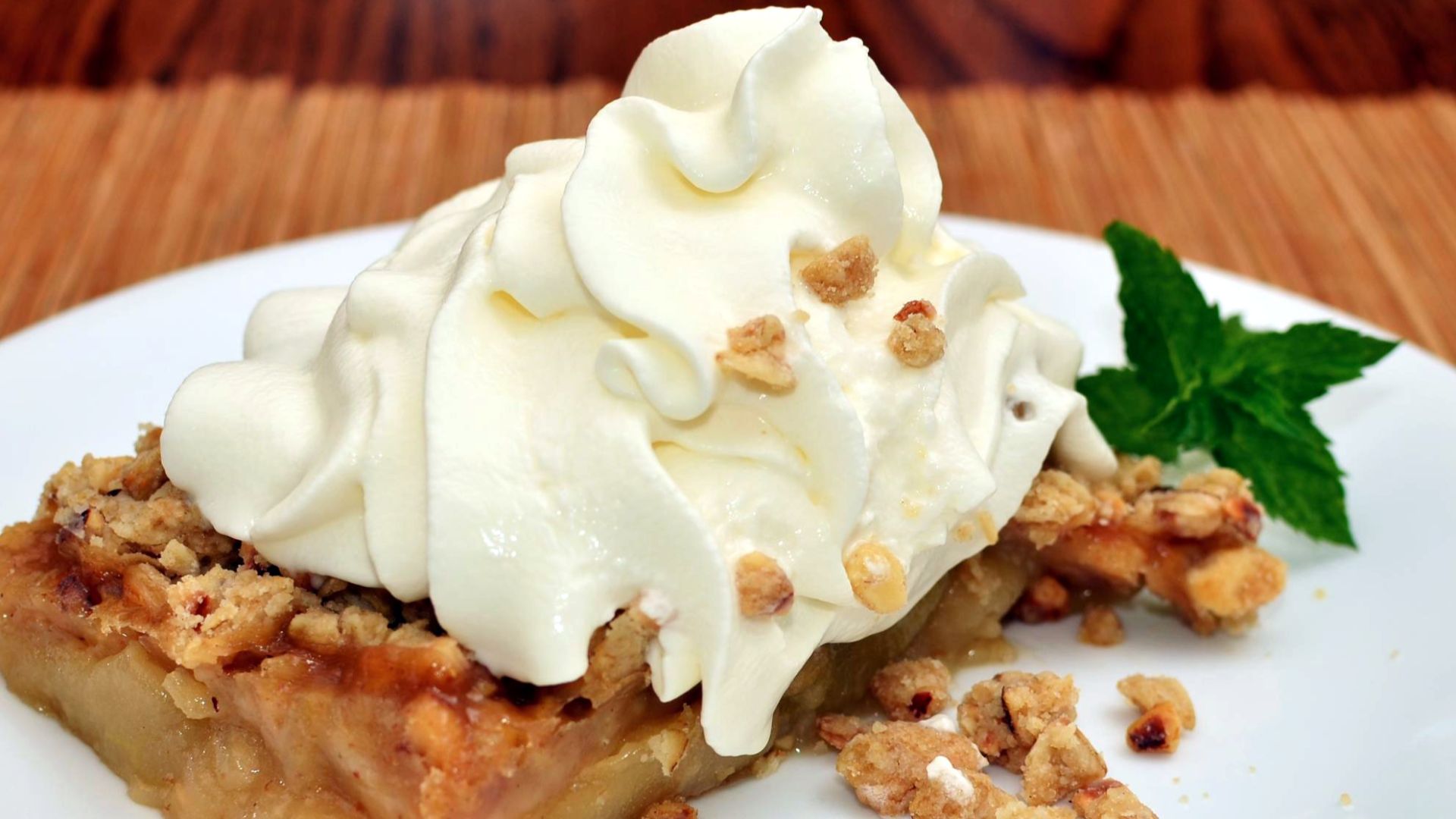 File:01 Mmm... Apple Crisp with Whipped Cream.jpg