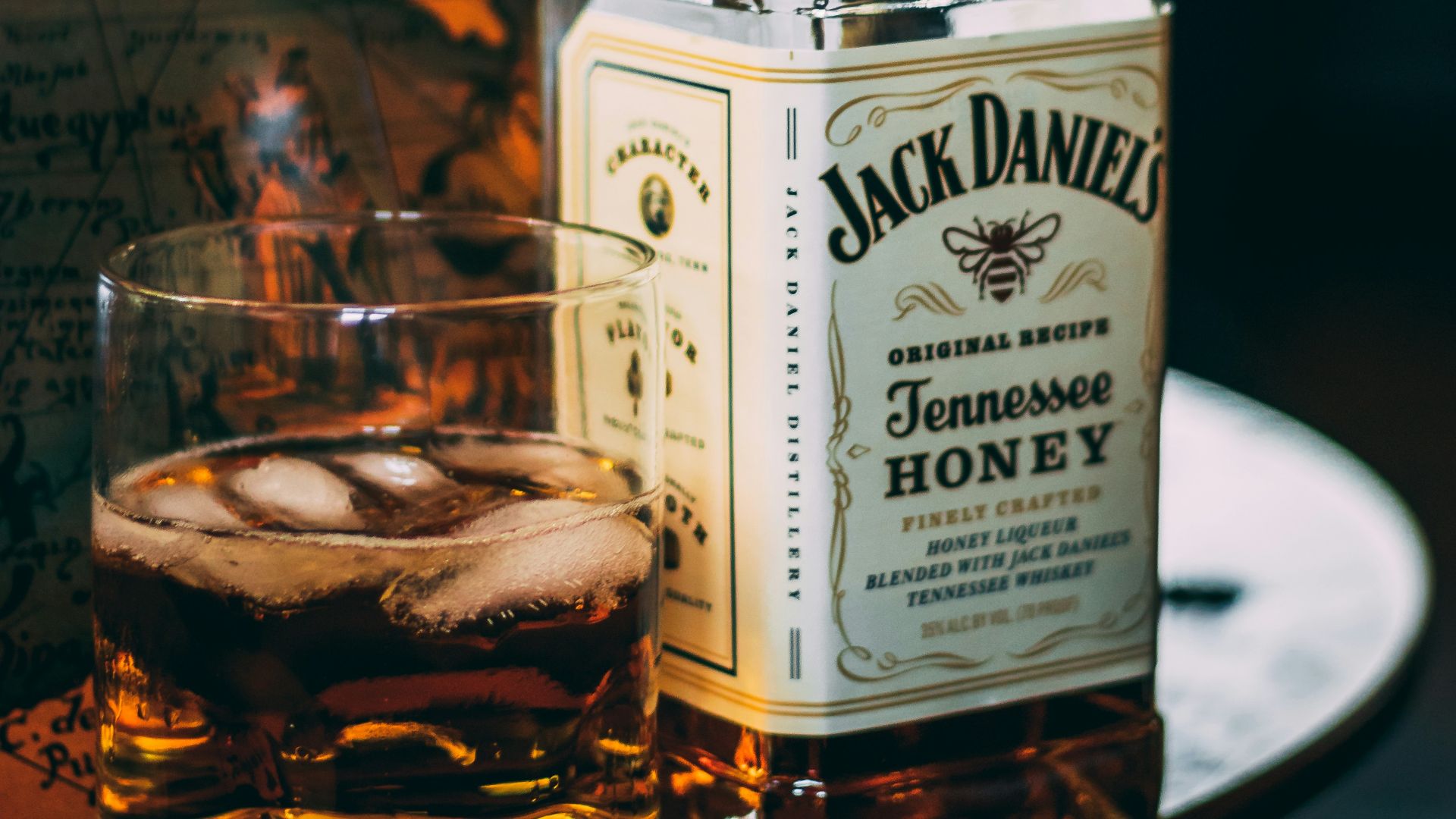 Jack Daniels Tennessee whisky bottle