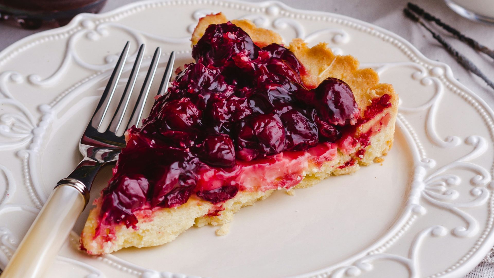 blueberry pie slice on plate