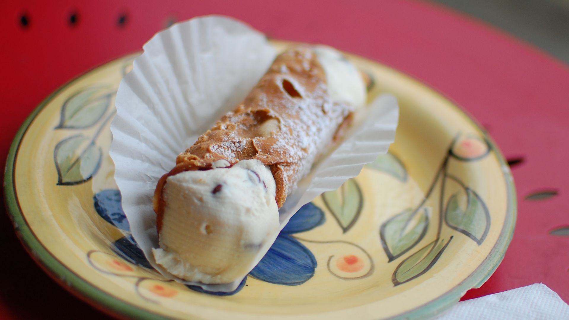 File:Cannoli (14029203334).jpg
