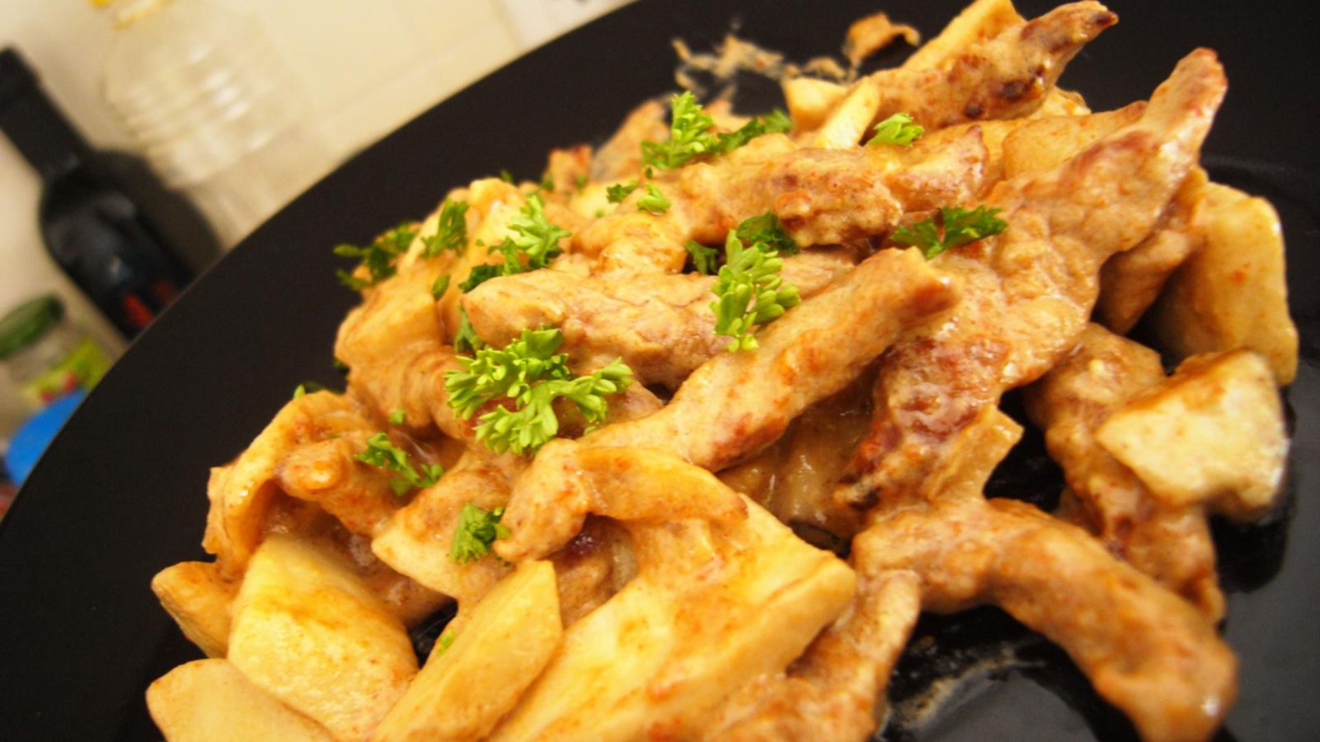 File:Beef Stroganoff-01.jpg
