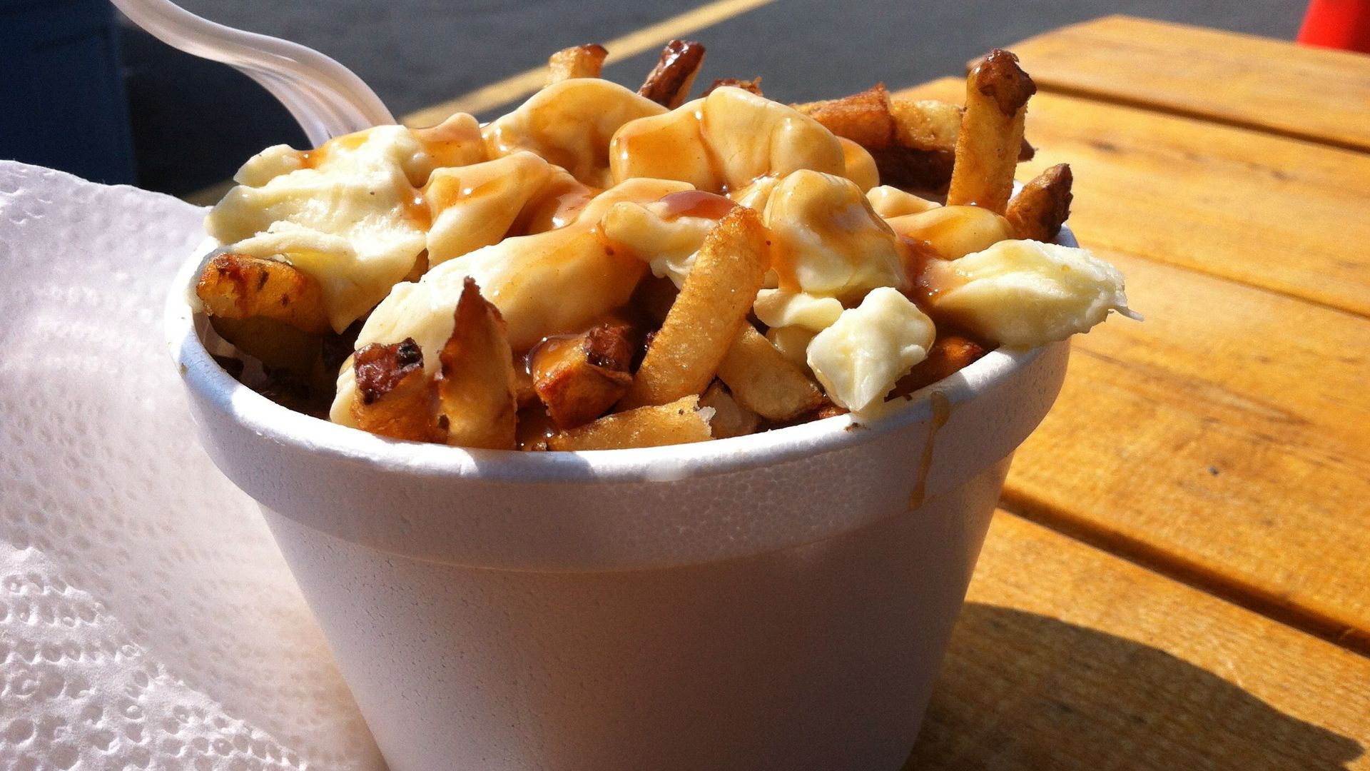 File:Classic Poutine (7755629742).jpg