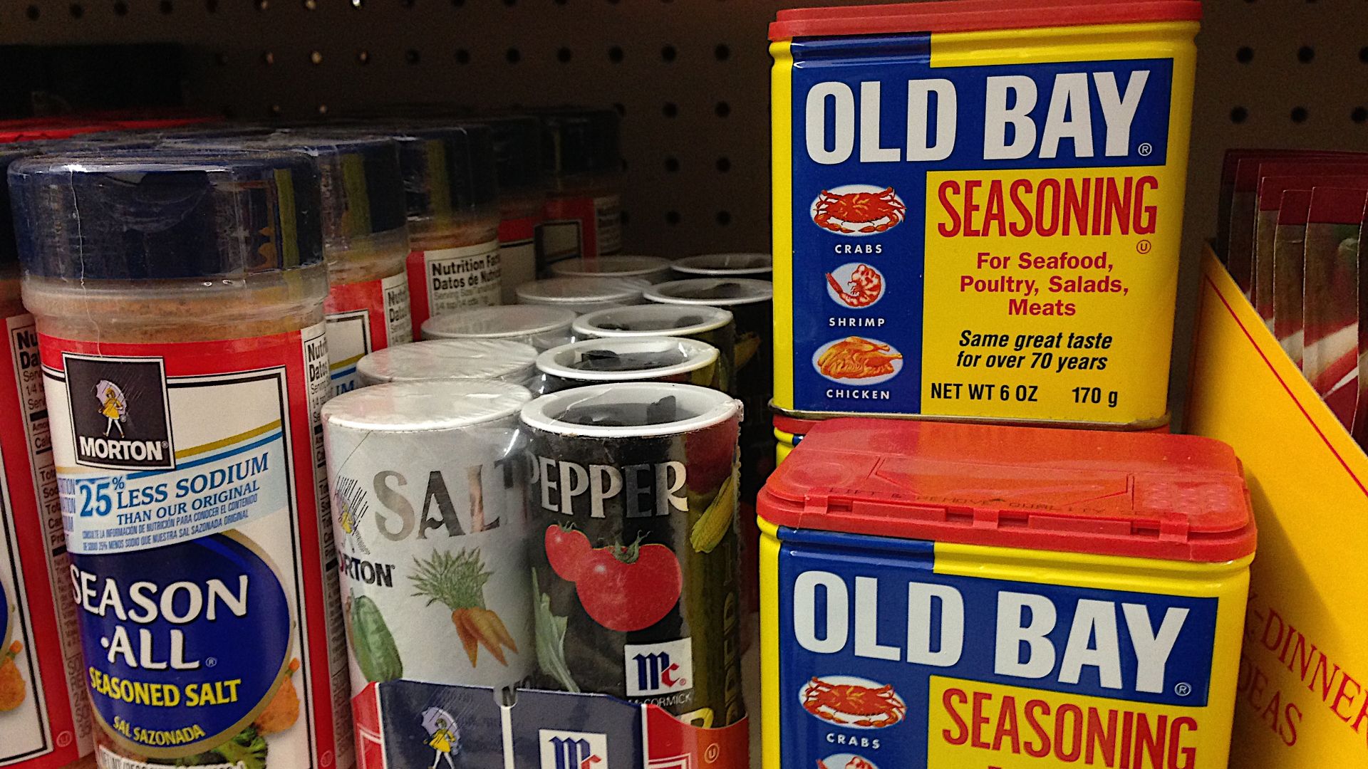 File:Ponderosa Market spice shelf.jpg