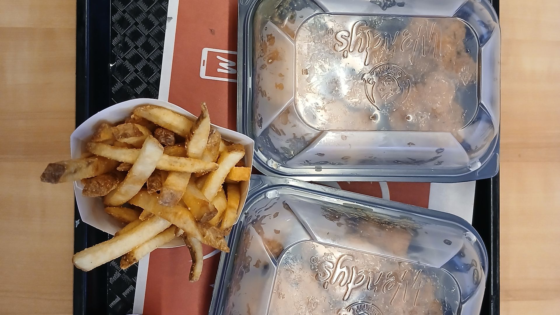File:A meal of Garlic Parm saucy nuggs and fries at Wendy's.jpg