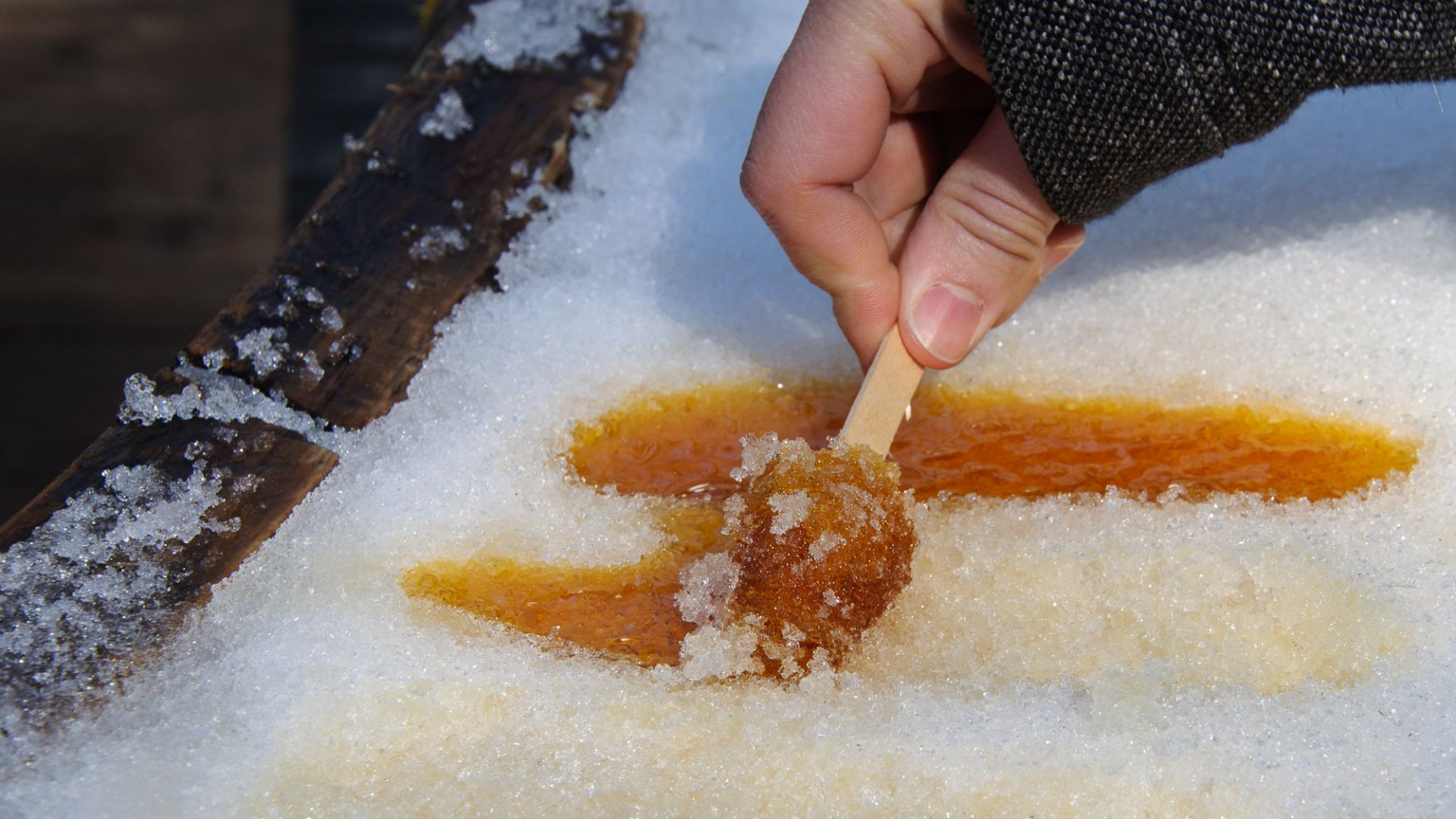 File:Maple syrup popsicle (6974621697).jpg
