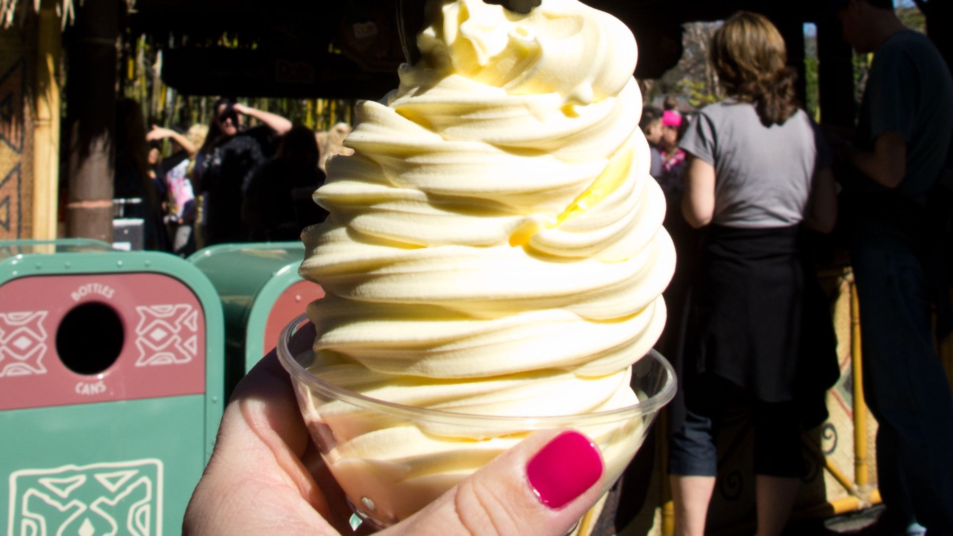 File:Pineapple Dole Whip.jpg