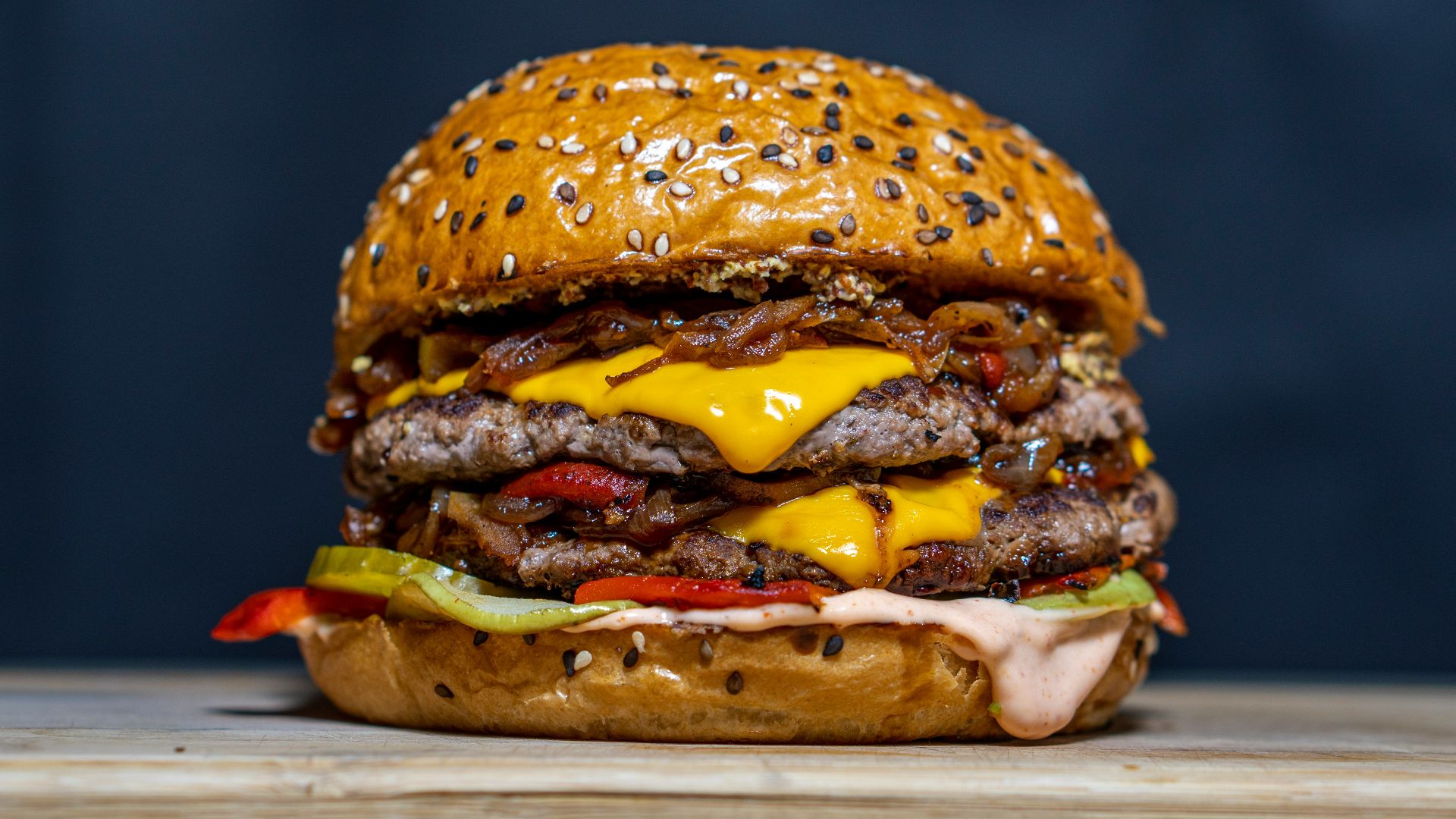 double patty cheeseburger