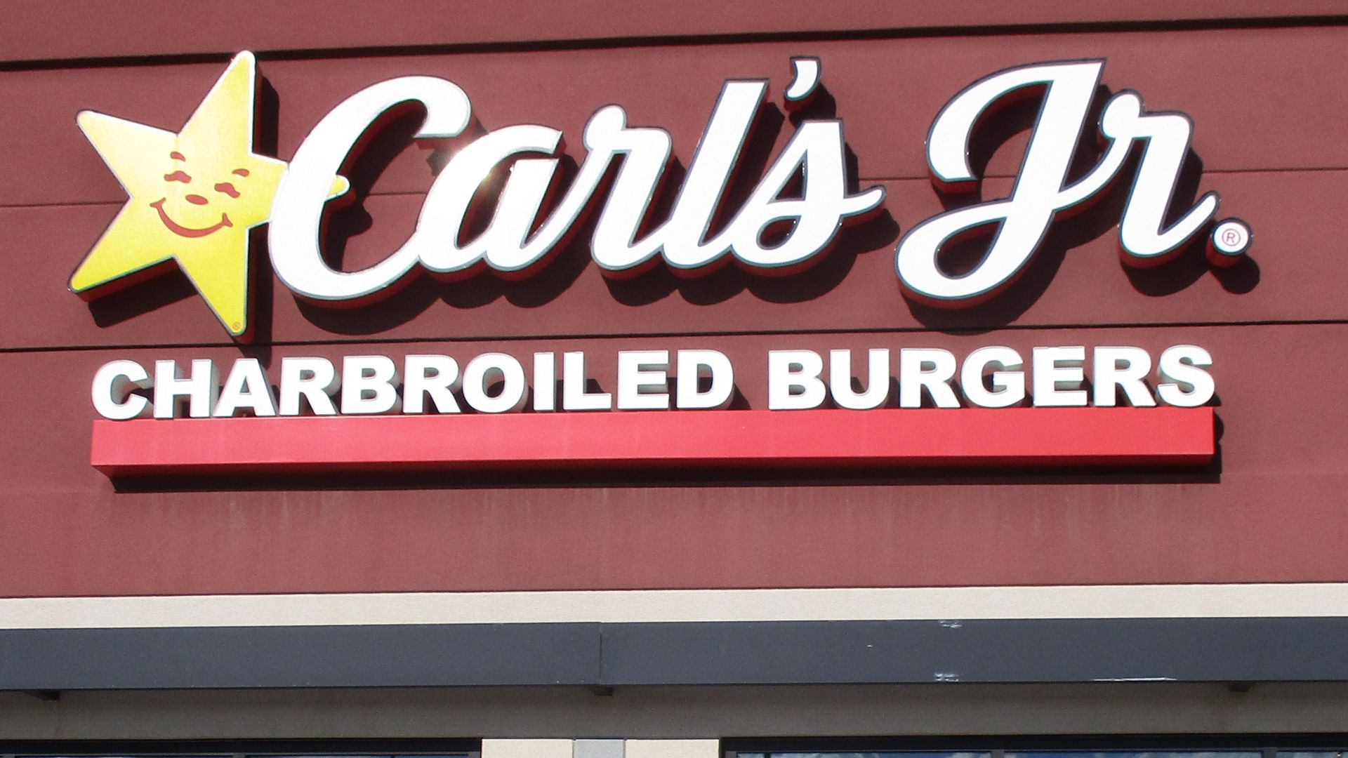 File:Carl's Jr Lloydminster 2020.jpg