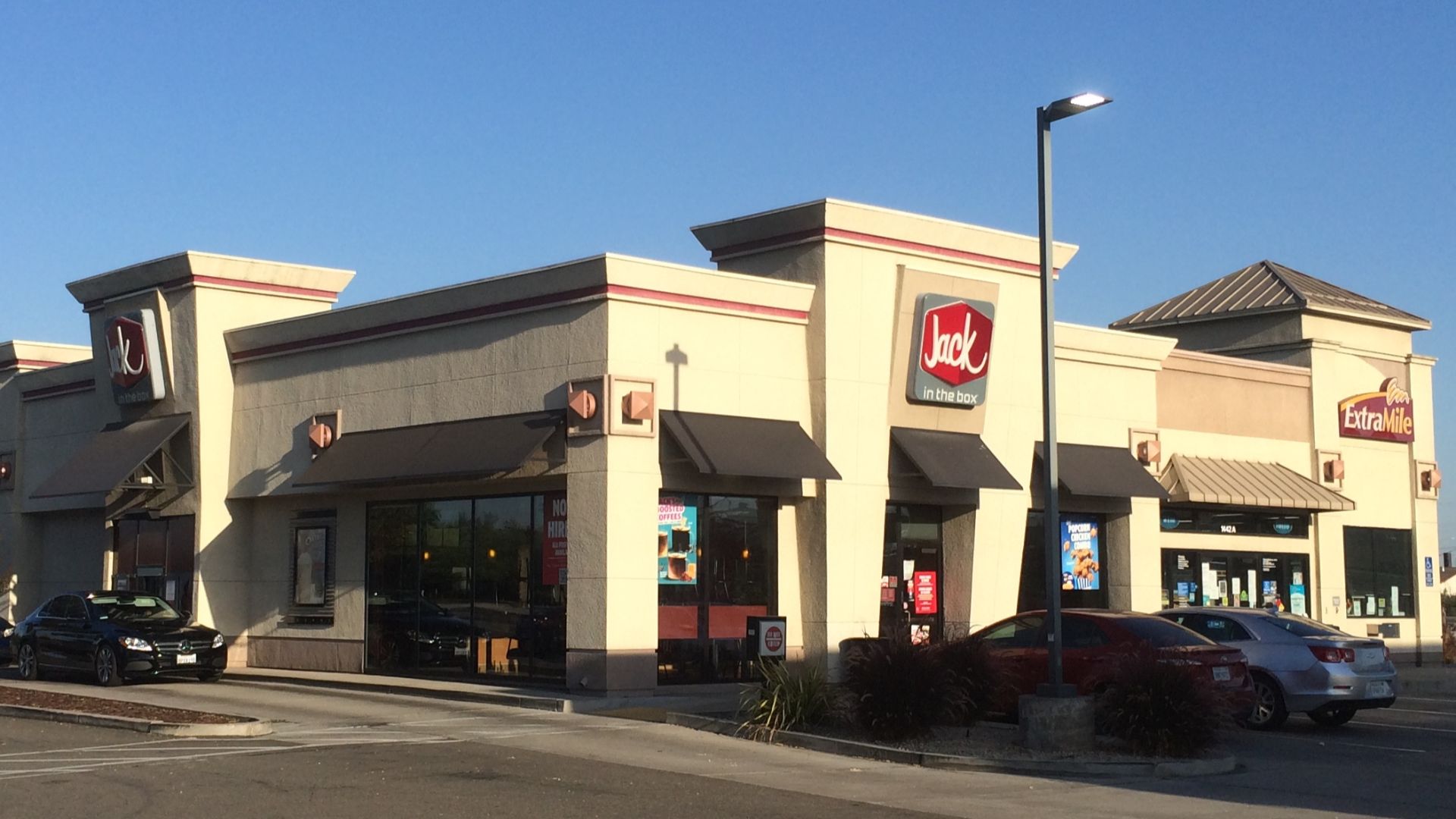 File:Jack in the Box Ripon, California.jpg
