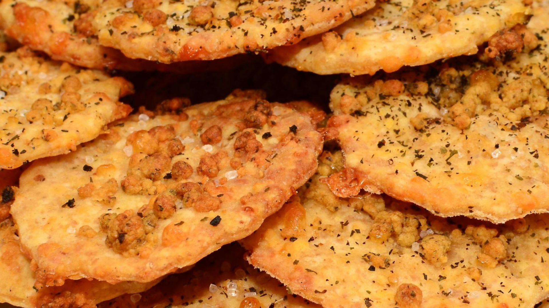 File:Homemade cheese crackers.jpg