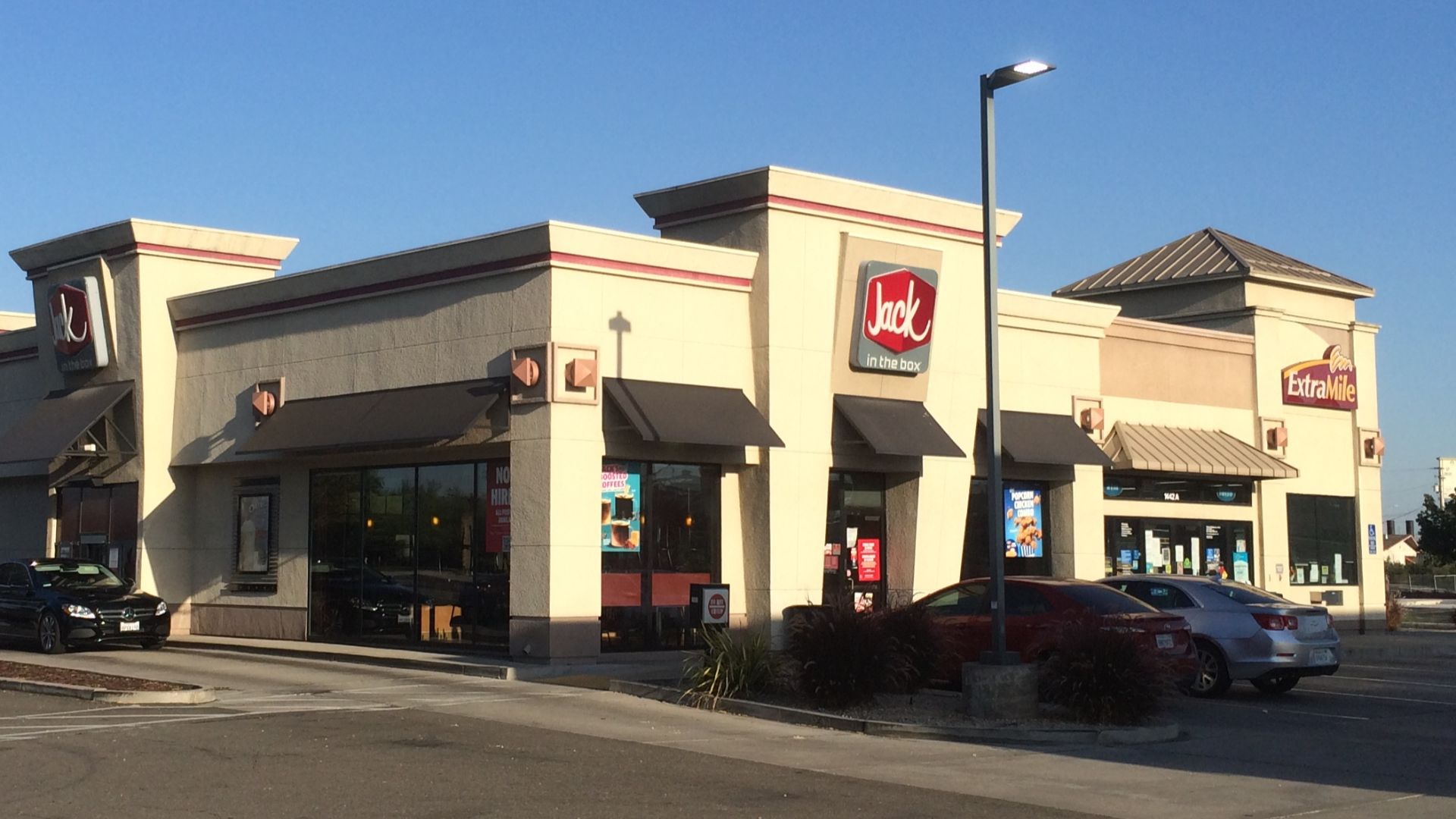 File:Jack in the Box Ripon, California.jpg