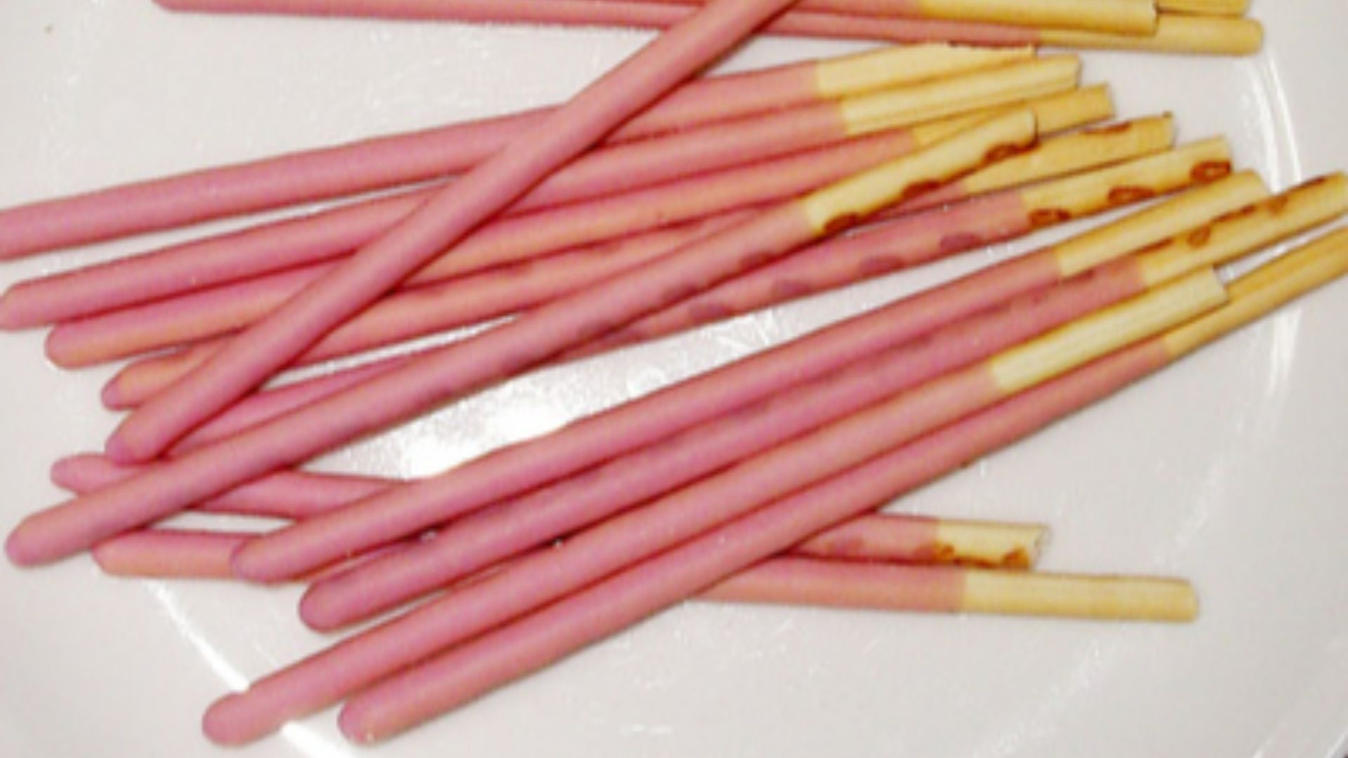 File:Pocky strawberry.jpg