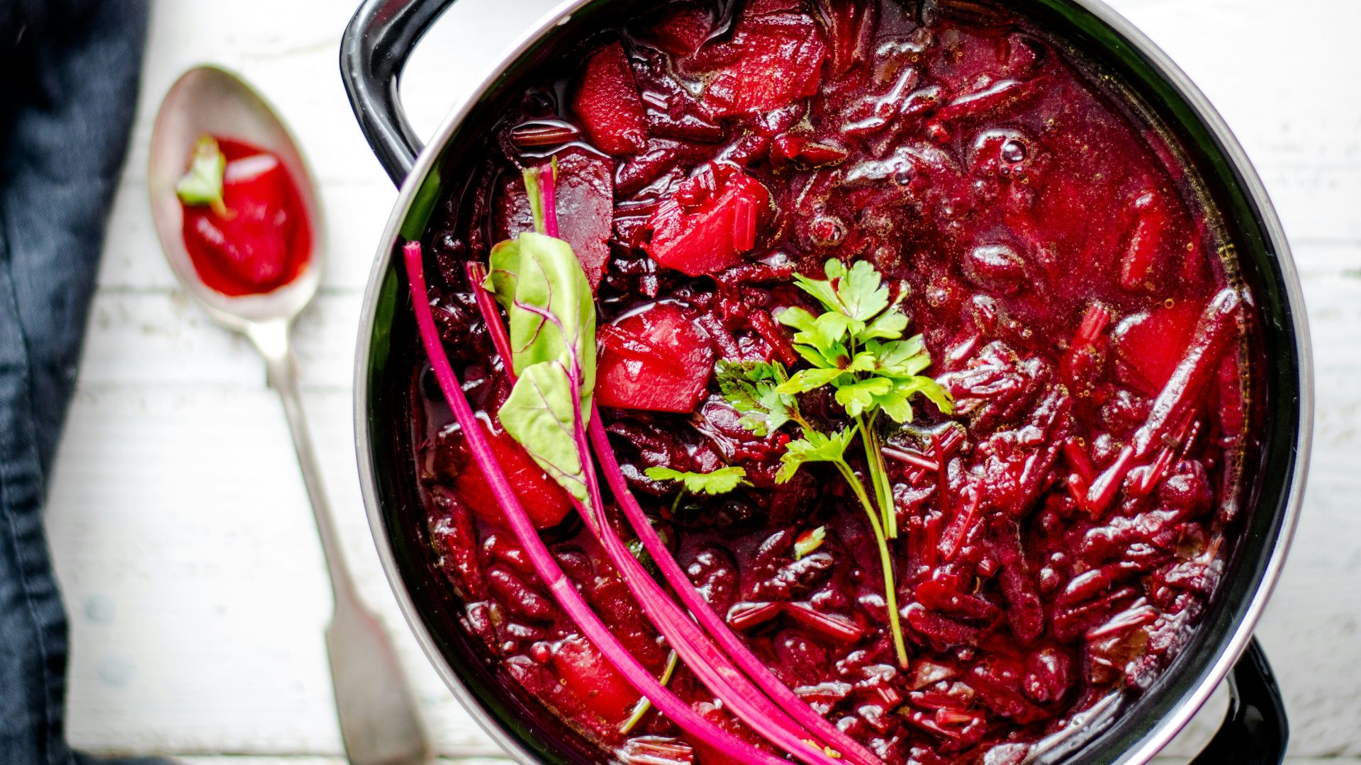 pot of red sauce food