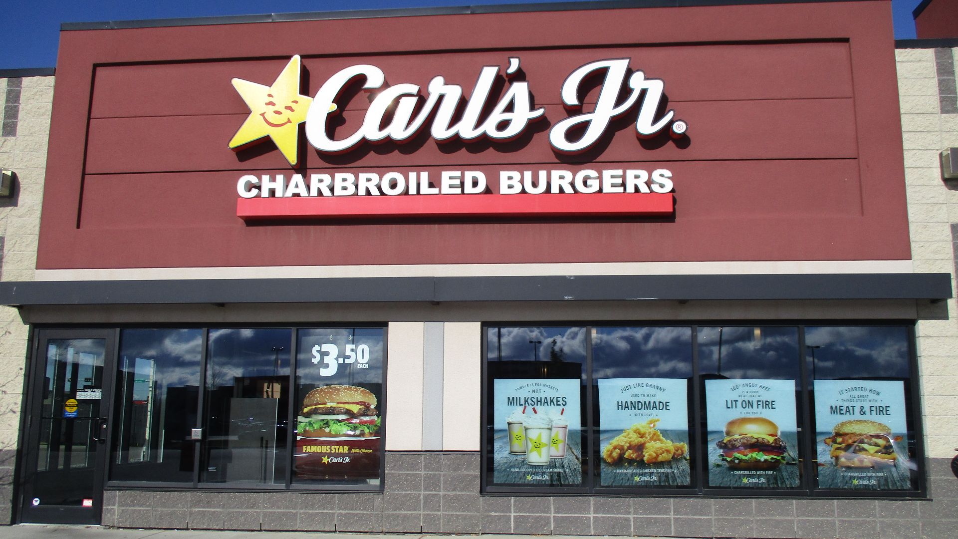 File:Carl's Jr Lloydminster 2020.jpg