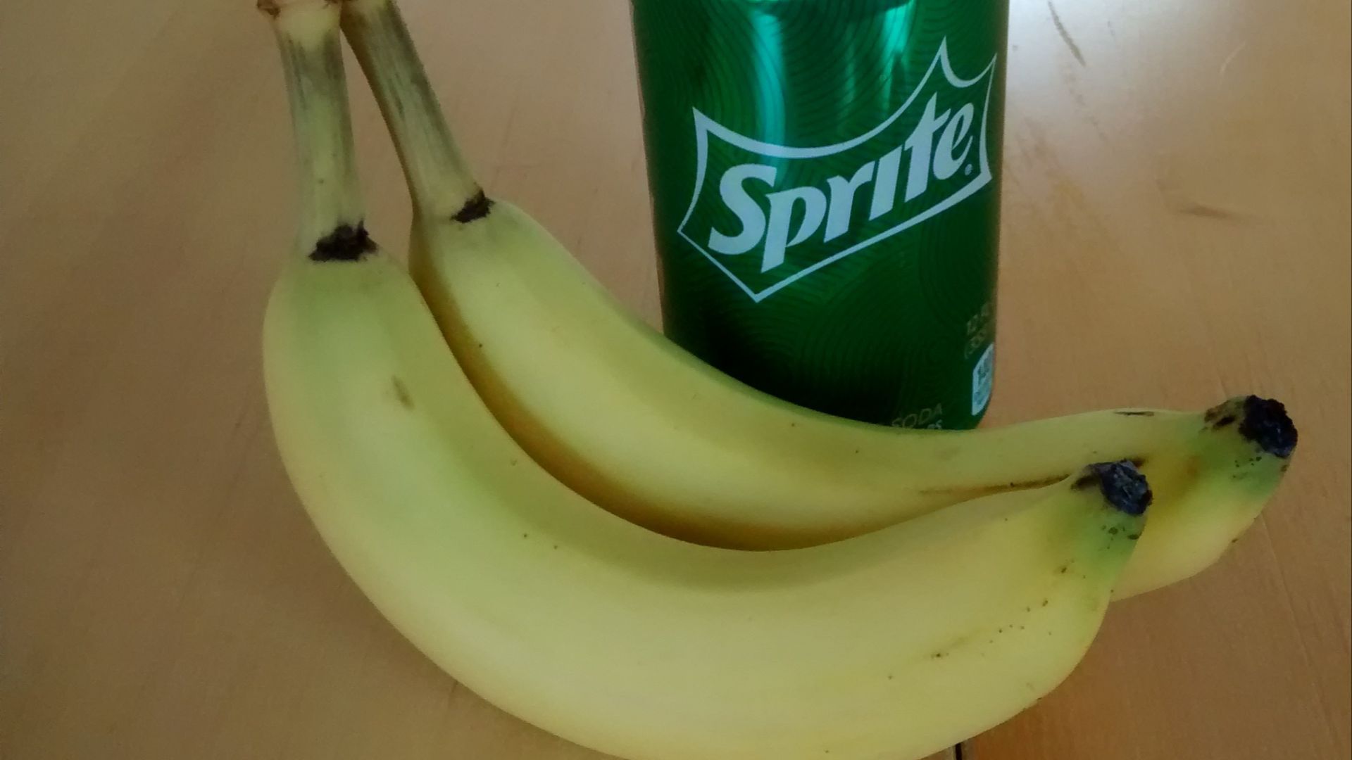 File:Two bananas and a can of Sprite.jpg