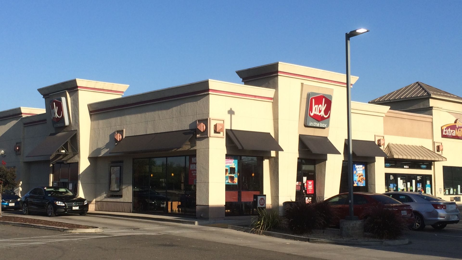 File:Jack in the Box Ripon, California.jpg