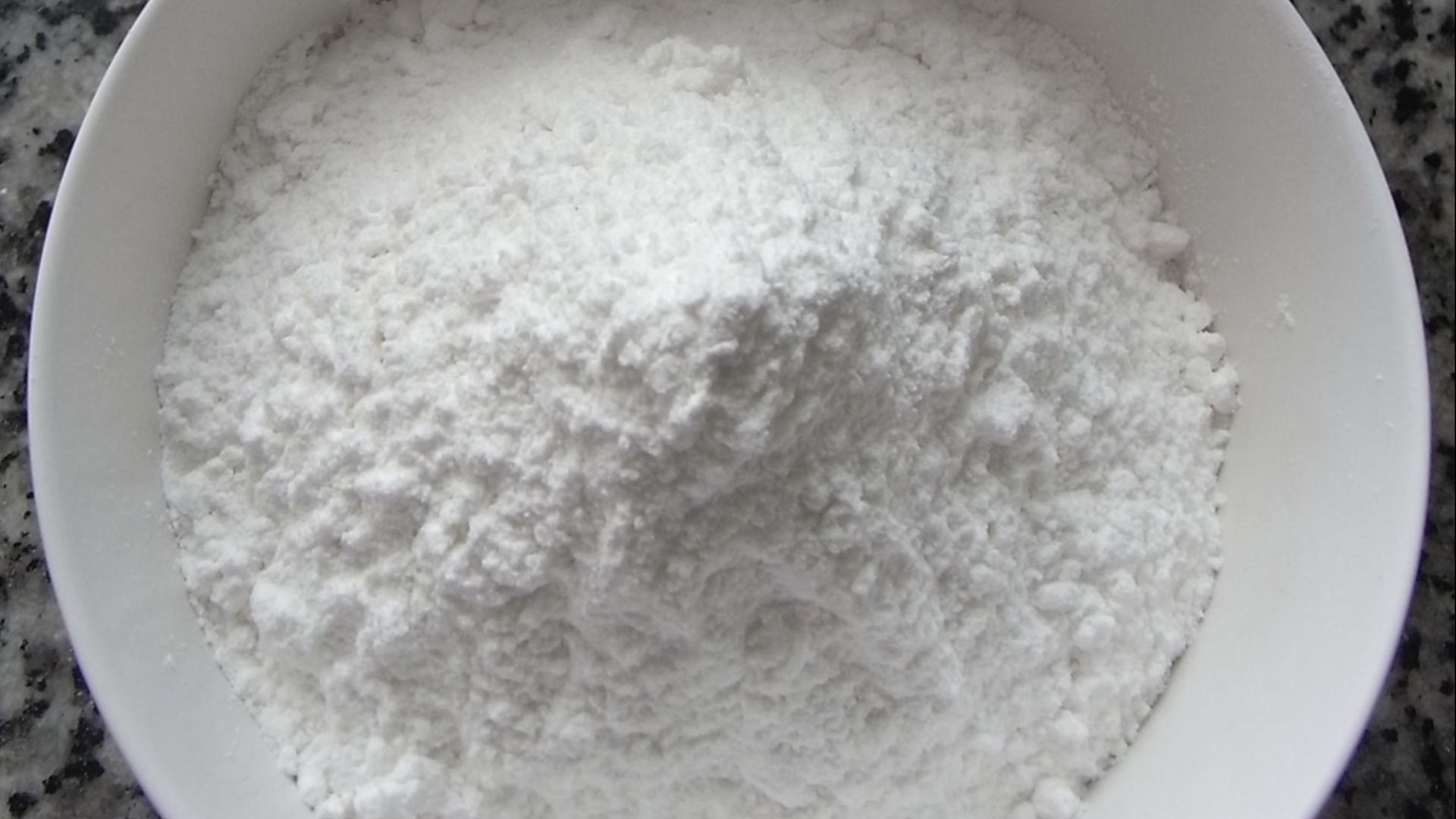 File:Glutinous rice flour.jpg