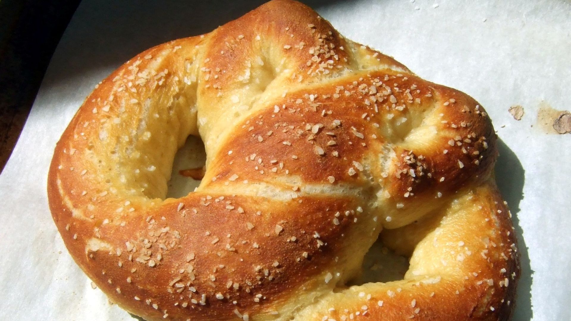 File:Homemade soft pretzel (plain) - Flickr - bochalla.jpg